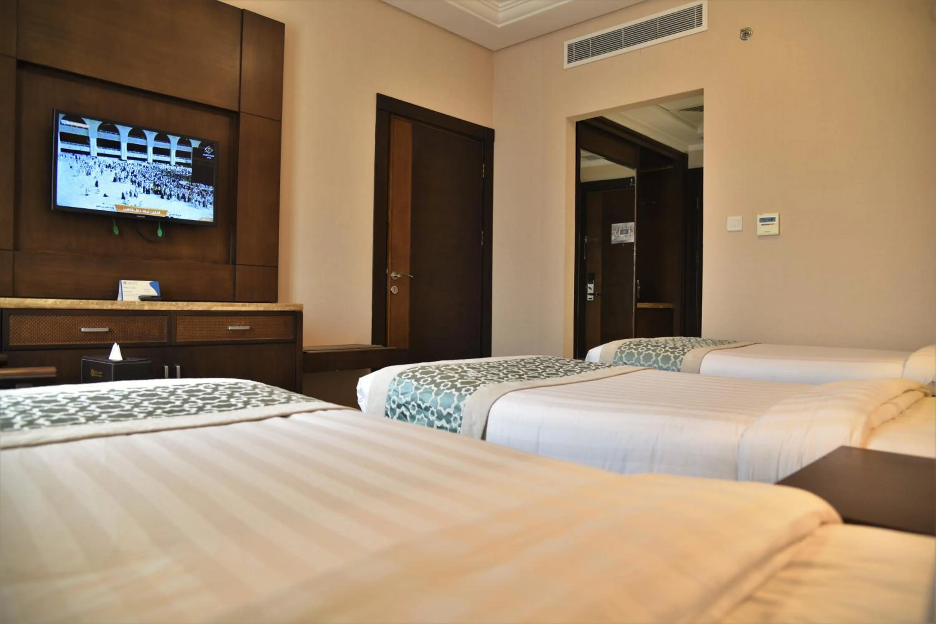 Bedroom, Bed in Afraa Hotel