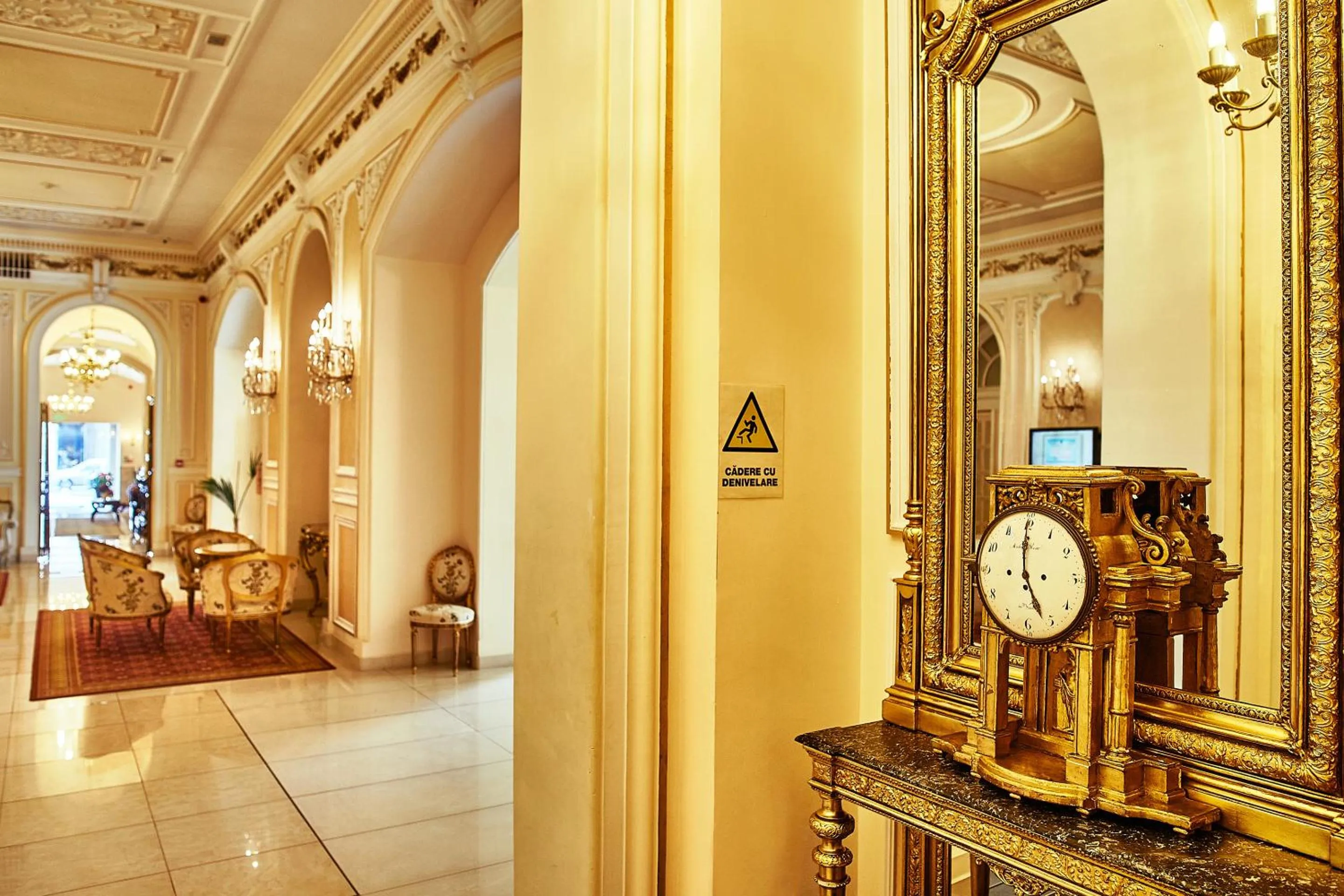 Lobby or reception in Grand Hotel Continental Bucuresti