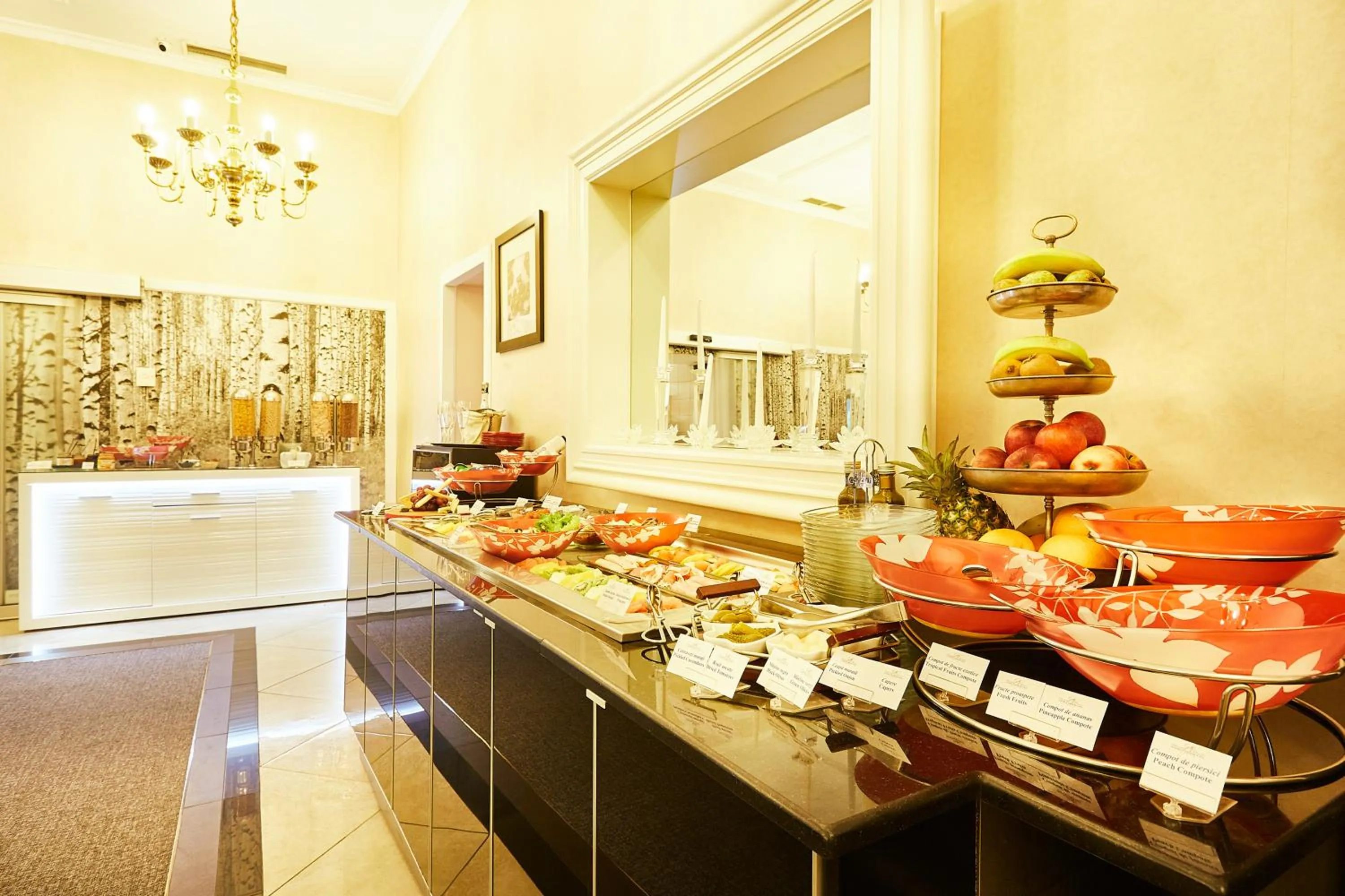 Breakfast in Grand Hotel Continental Bucuresti