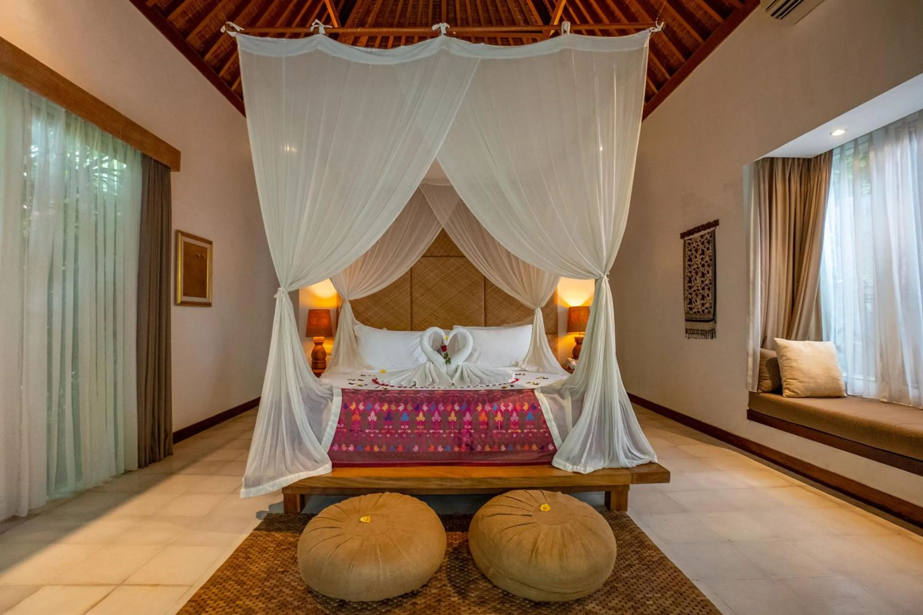 Bed in Purana Boutique Resort