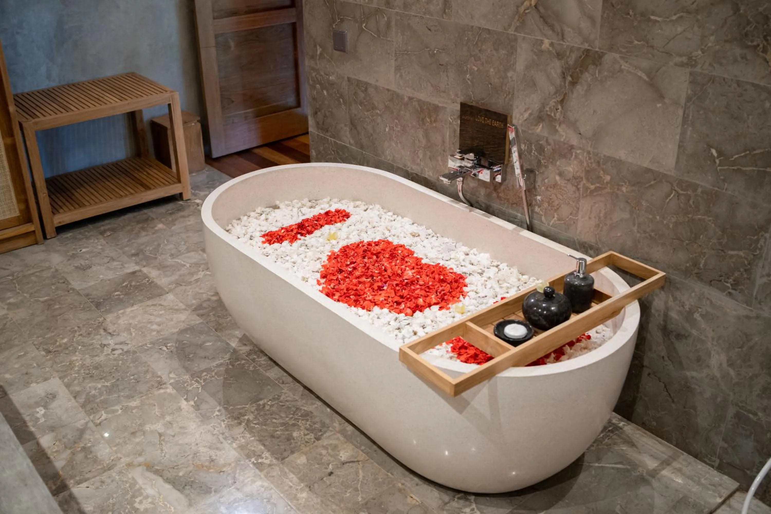 Bath in Purana Boutique Resort