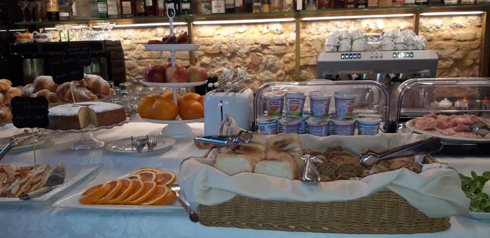 Breakfast in Borgo San Lorenzo a Linari