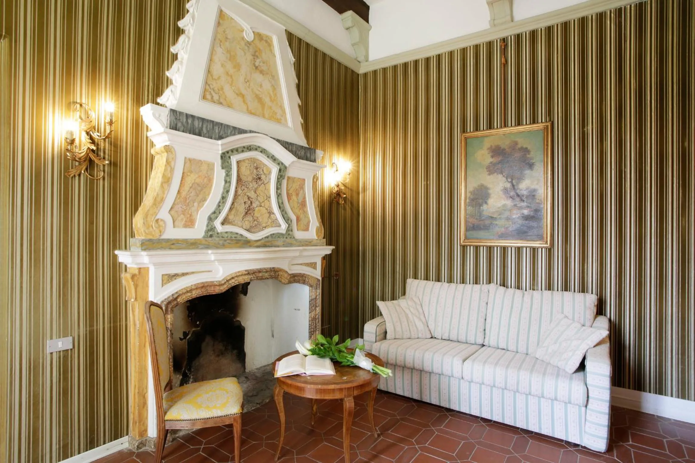 Living room in Borgo San Lorenzo a Linari