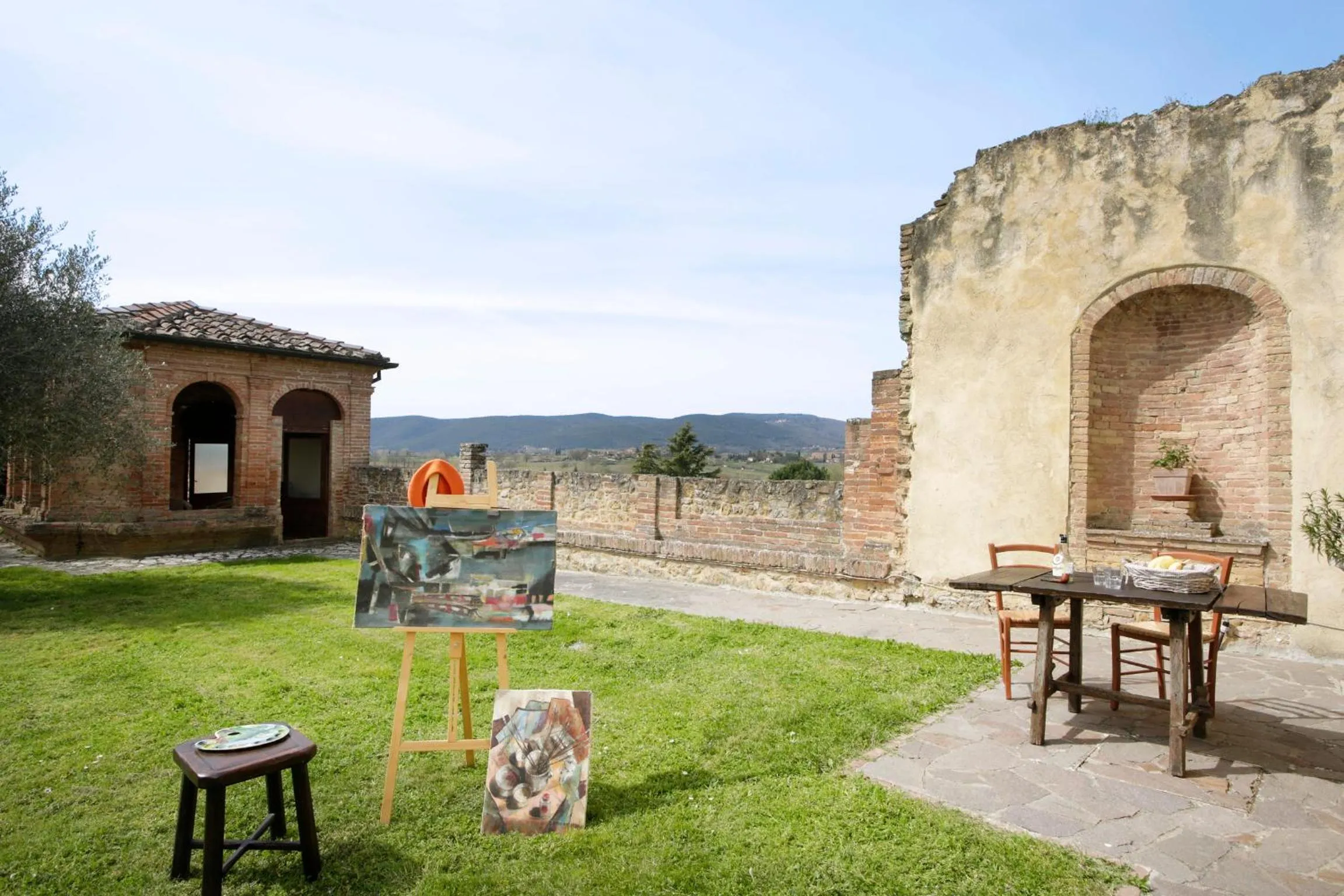 Property building in Borgo San Lorenzo a Linari