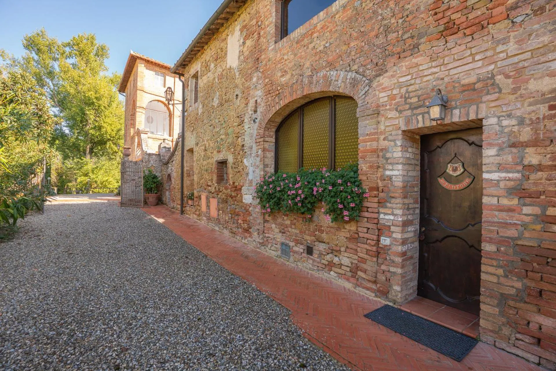 Property building in Borgo San Lorenzo a Linari