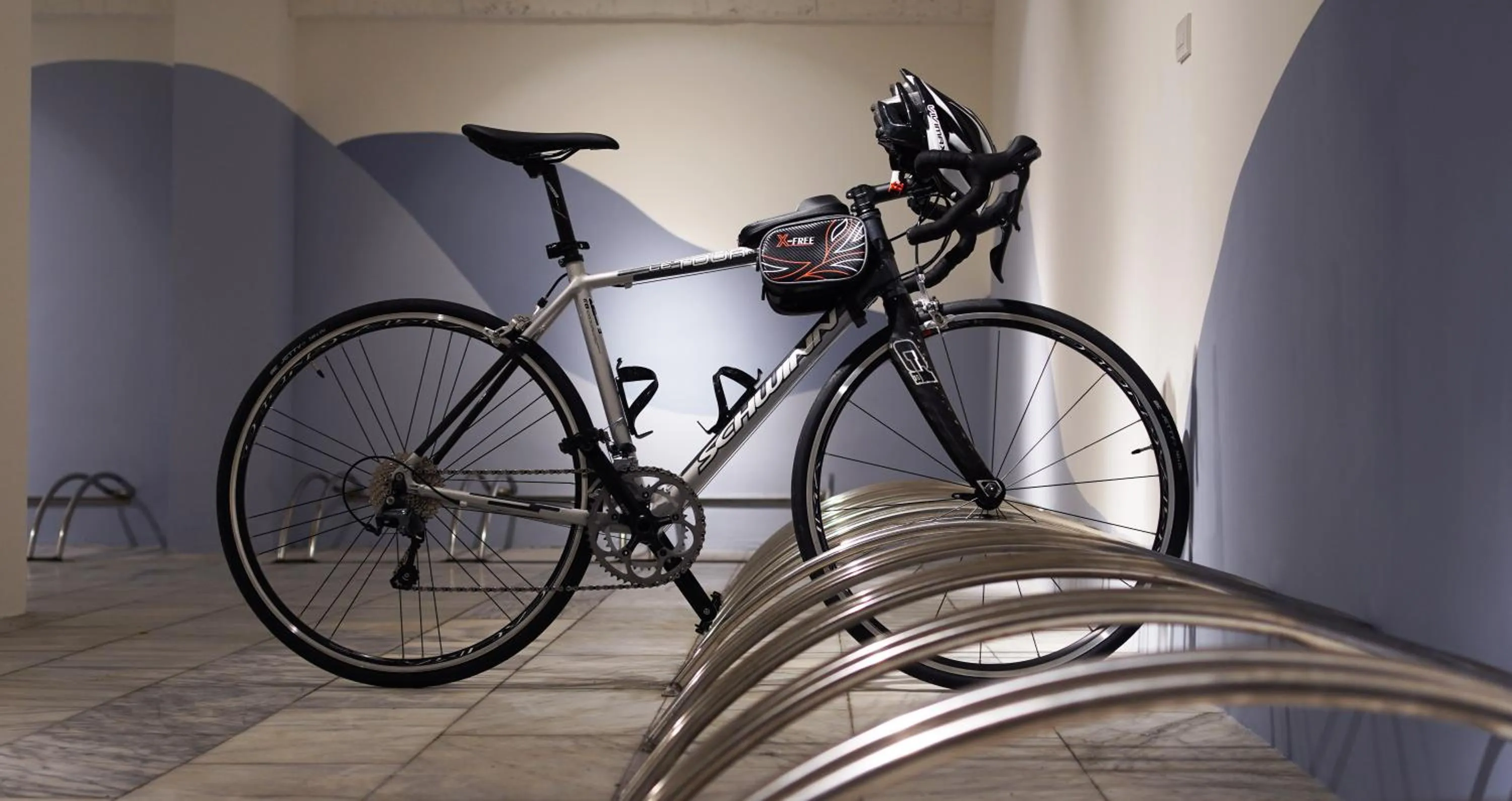 Cycling in Su Ao Hotel