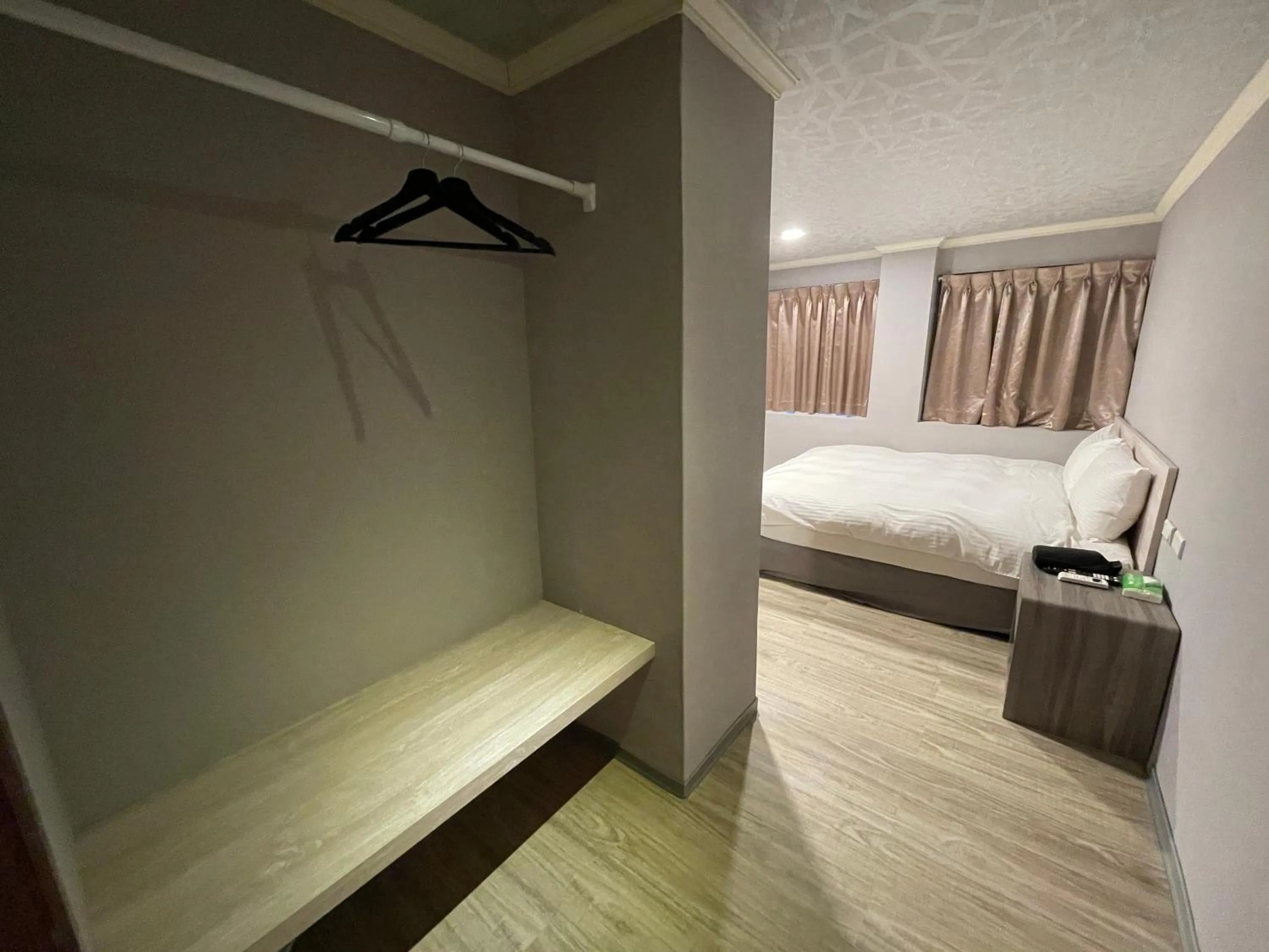 wardrobe, Bed in Su Ao Hotel
