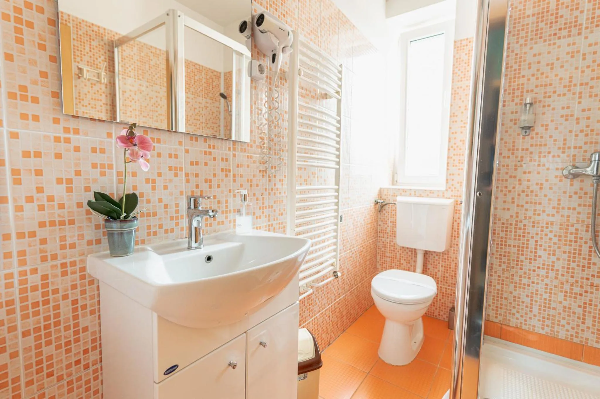 Bathroom in Hotel Pacific