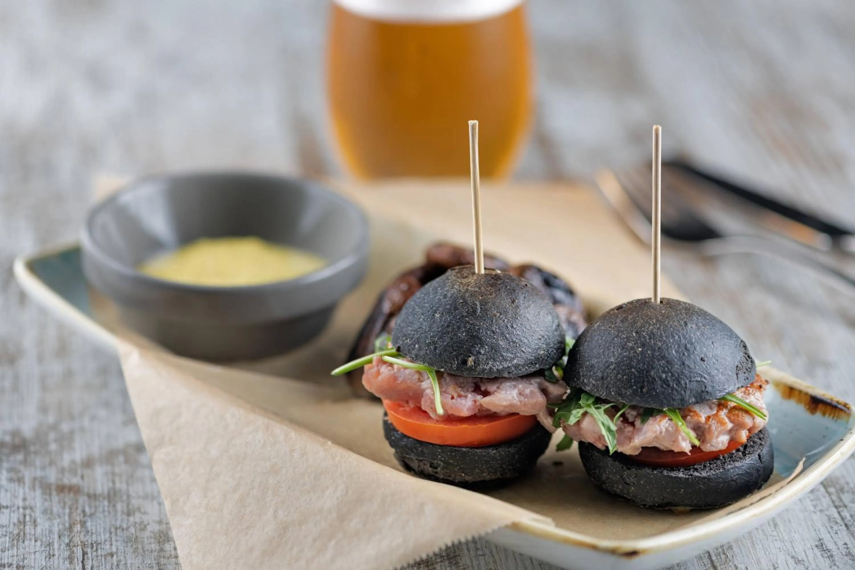 Lounge or bar in AC Hotel Sants by Marriott