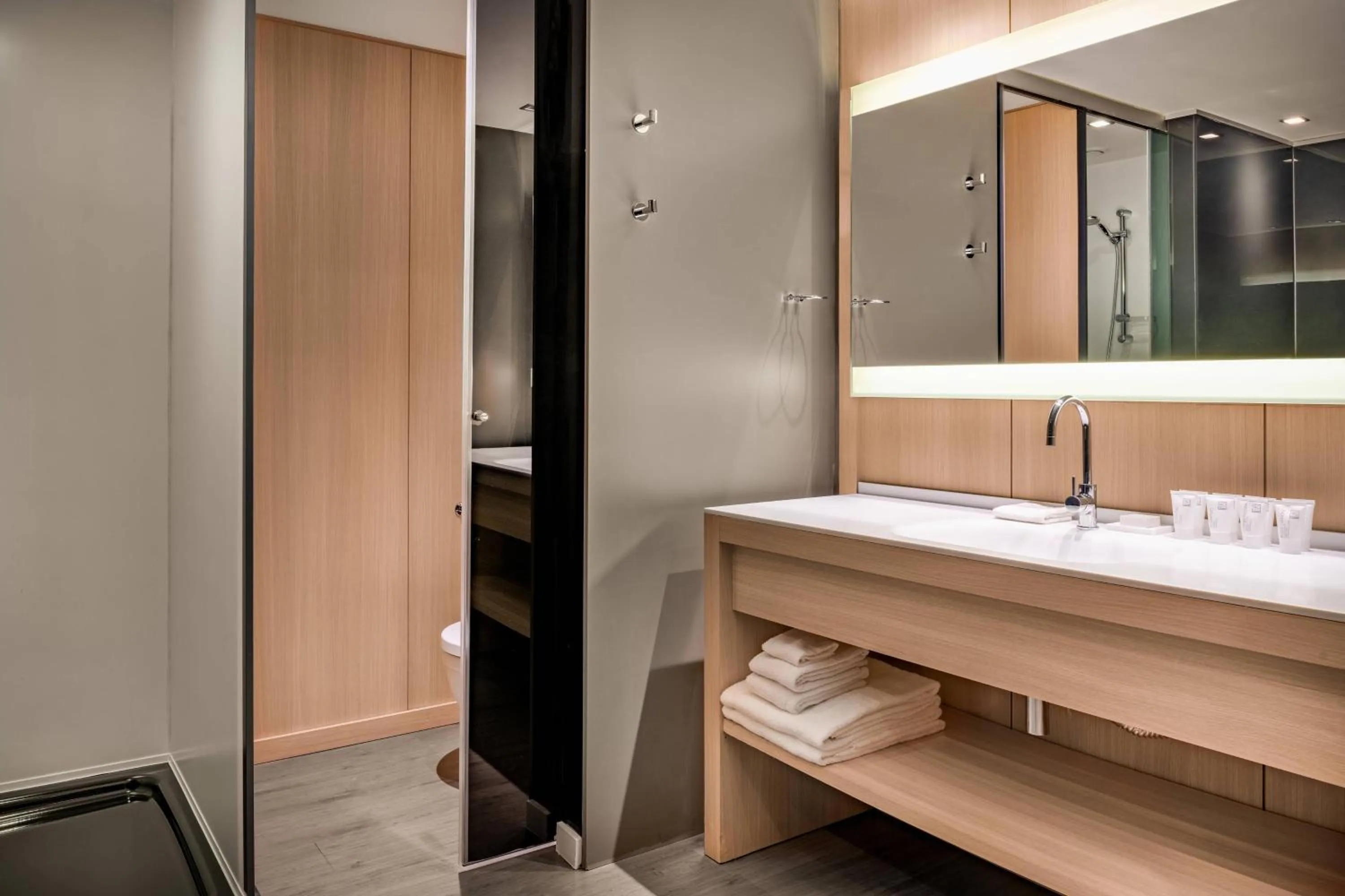 Bathroom in AC Hotel Sants by Marriott