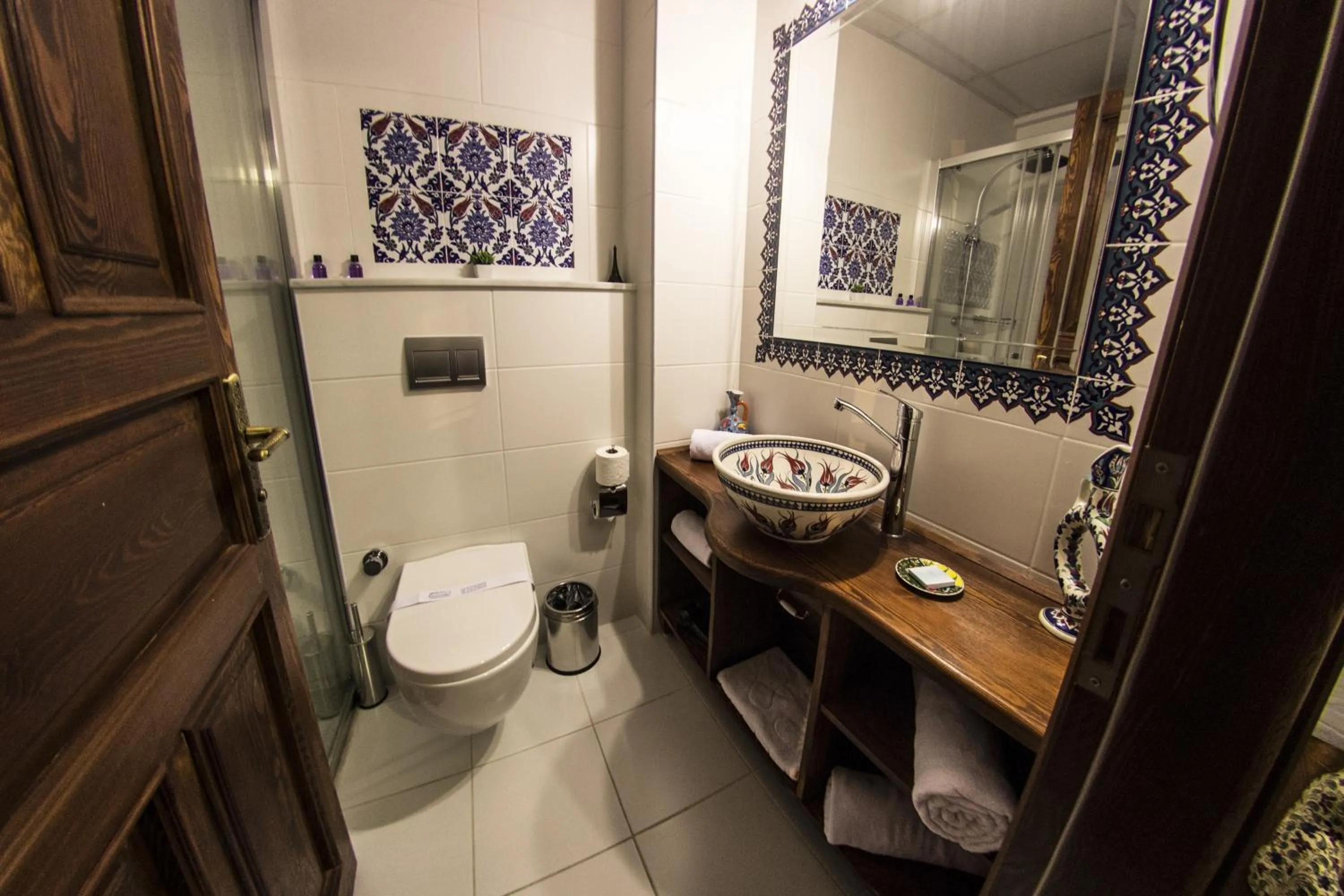 Bathroom in Hotel Mary's House