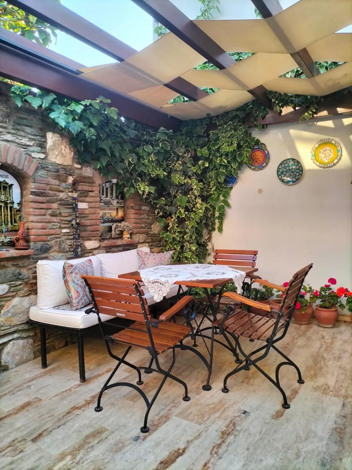 Garden in Hotel Mary's House