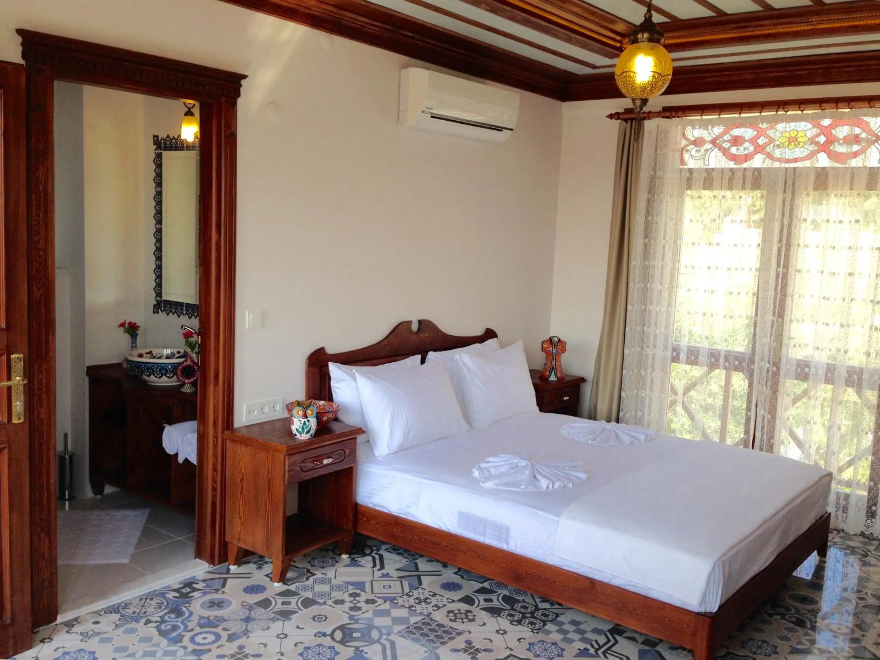 Photo of the whole room, Bed in Hotel Mary's House