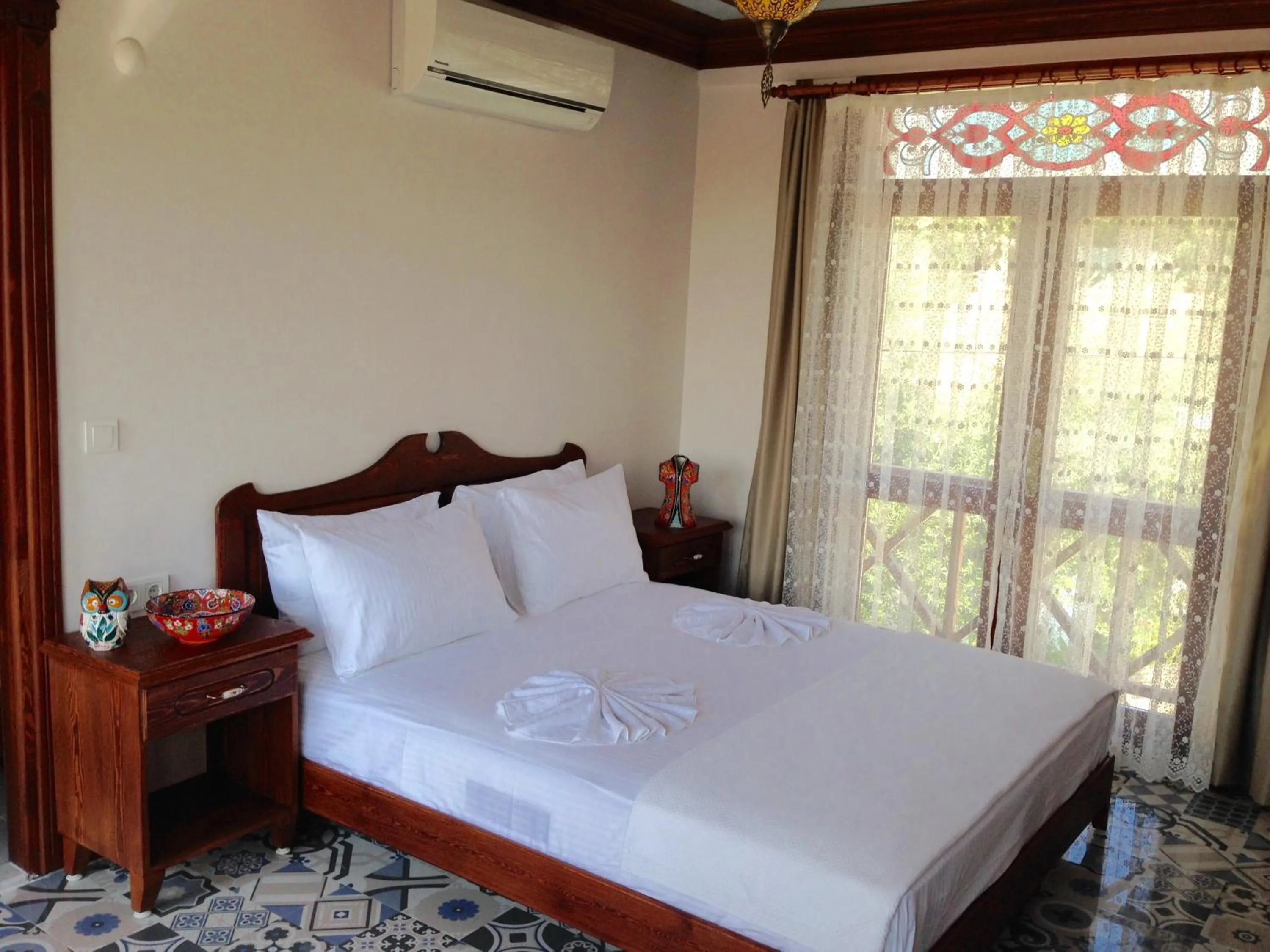 Decorative detail, Bed in Hotel Mary's House