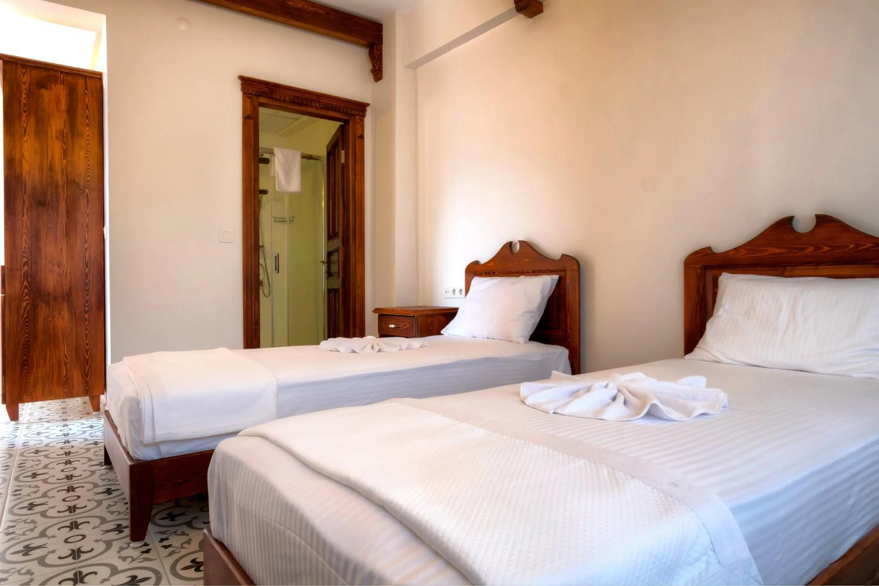 Property building, Bed in Hotel Mary's House