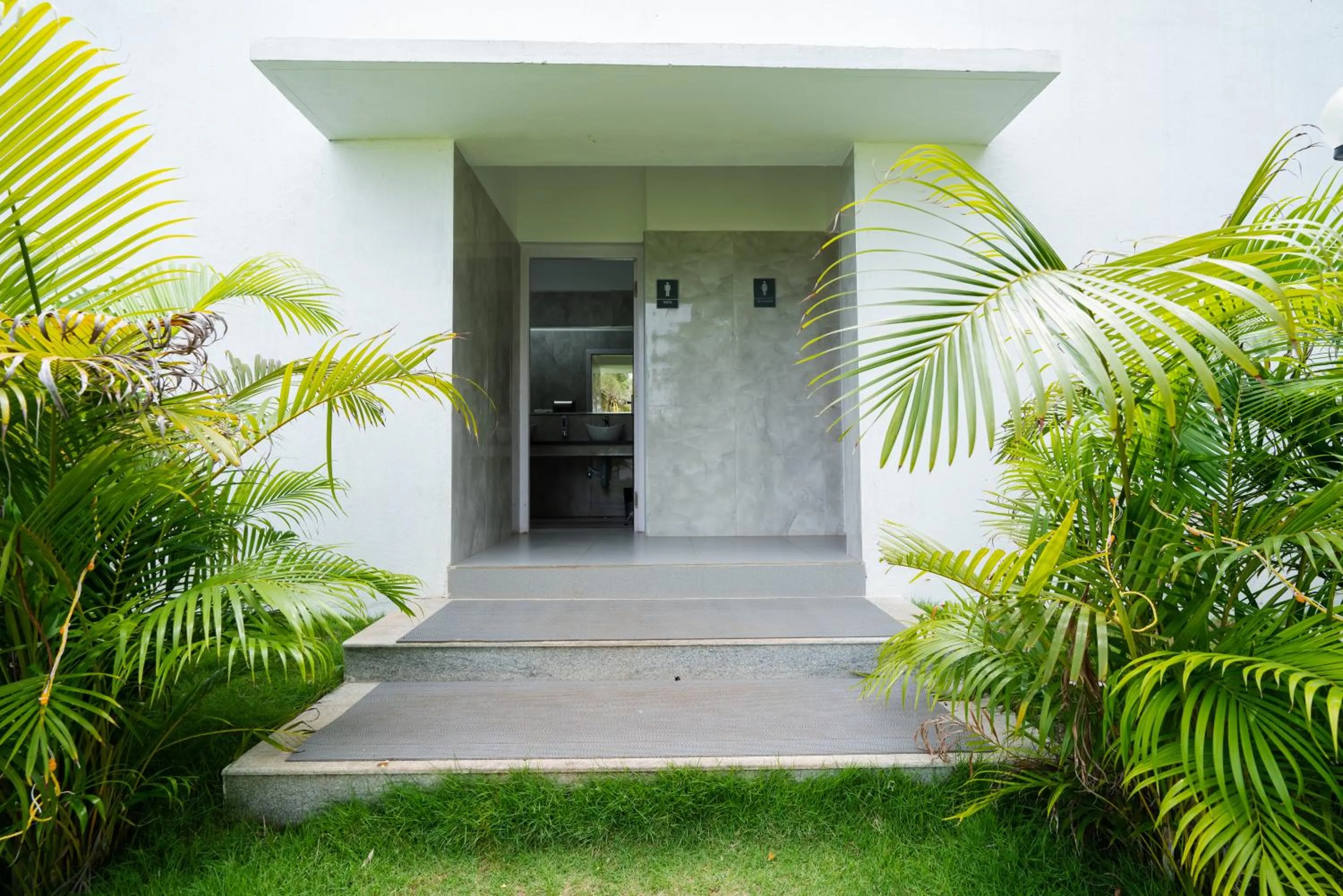 Bathroom in Shelter Beach Resort