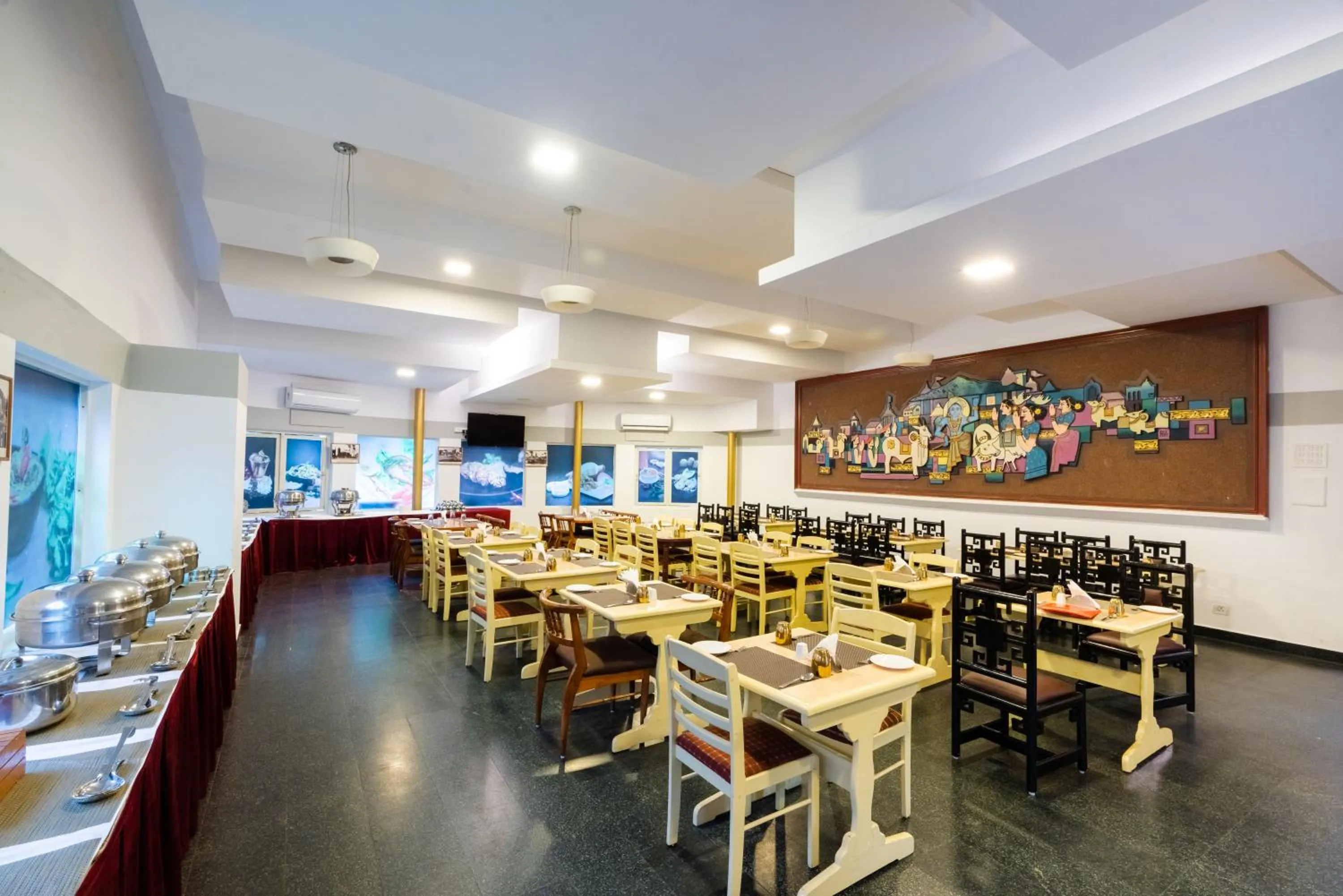 Restaurant/places to eat in Shelter Beach Resort