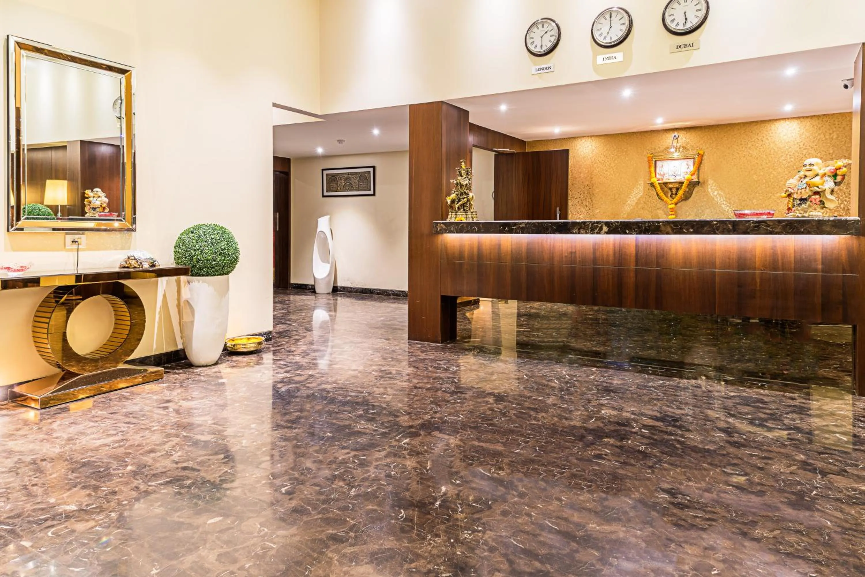 Lobby or reception in Treebo Premium Grand Emerald
