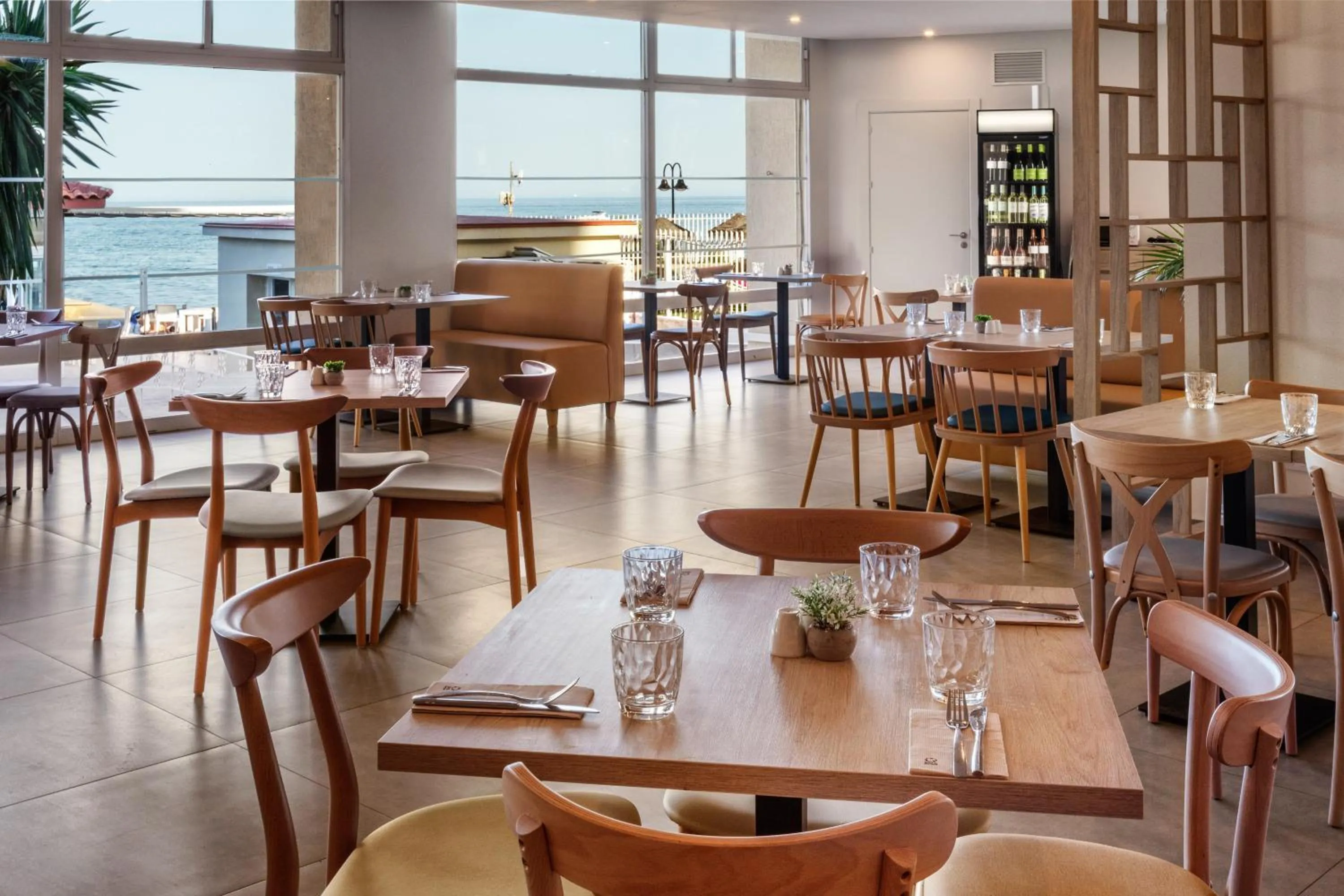 Restaurant/places to eat in Sol Puerto Marina