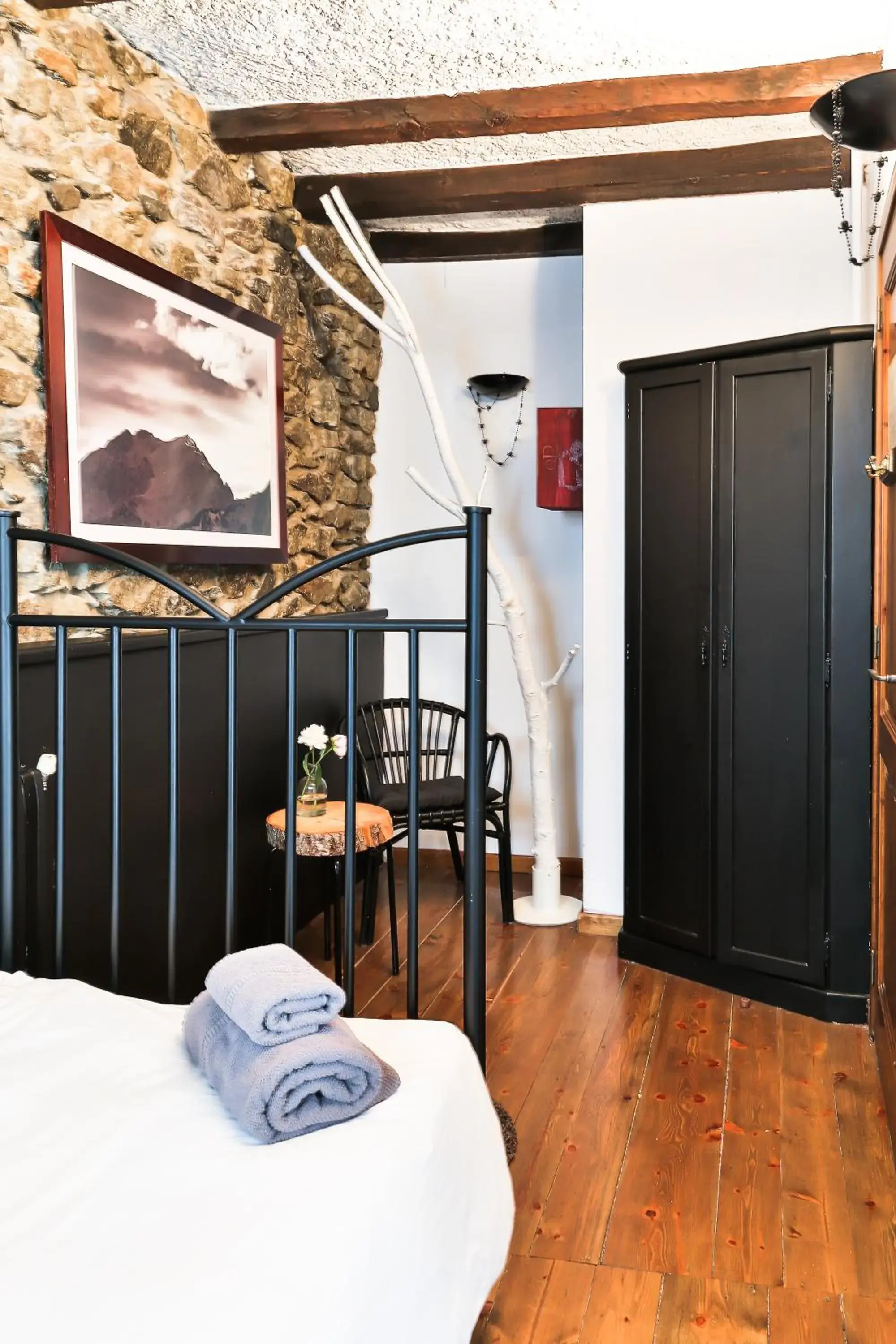 Single Room with Bathroom in Hostal Cisco de Sans Single Room with Bathroom in Hostal Cisco de Sans