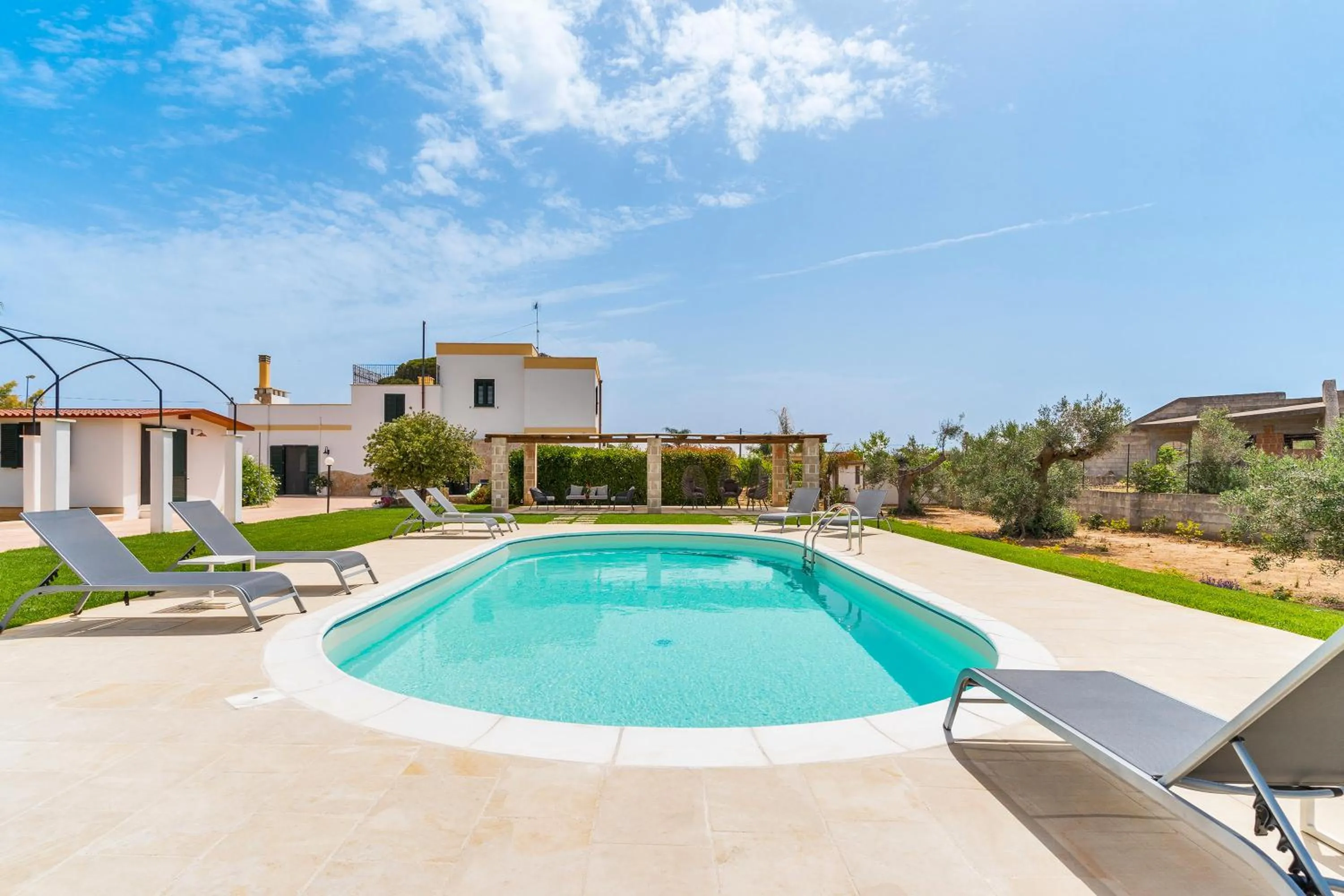 Garden view in B&B Rosa Dei Venti