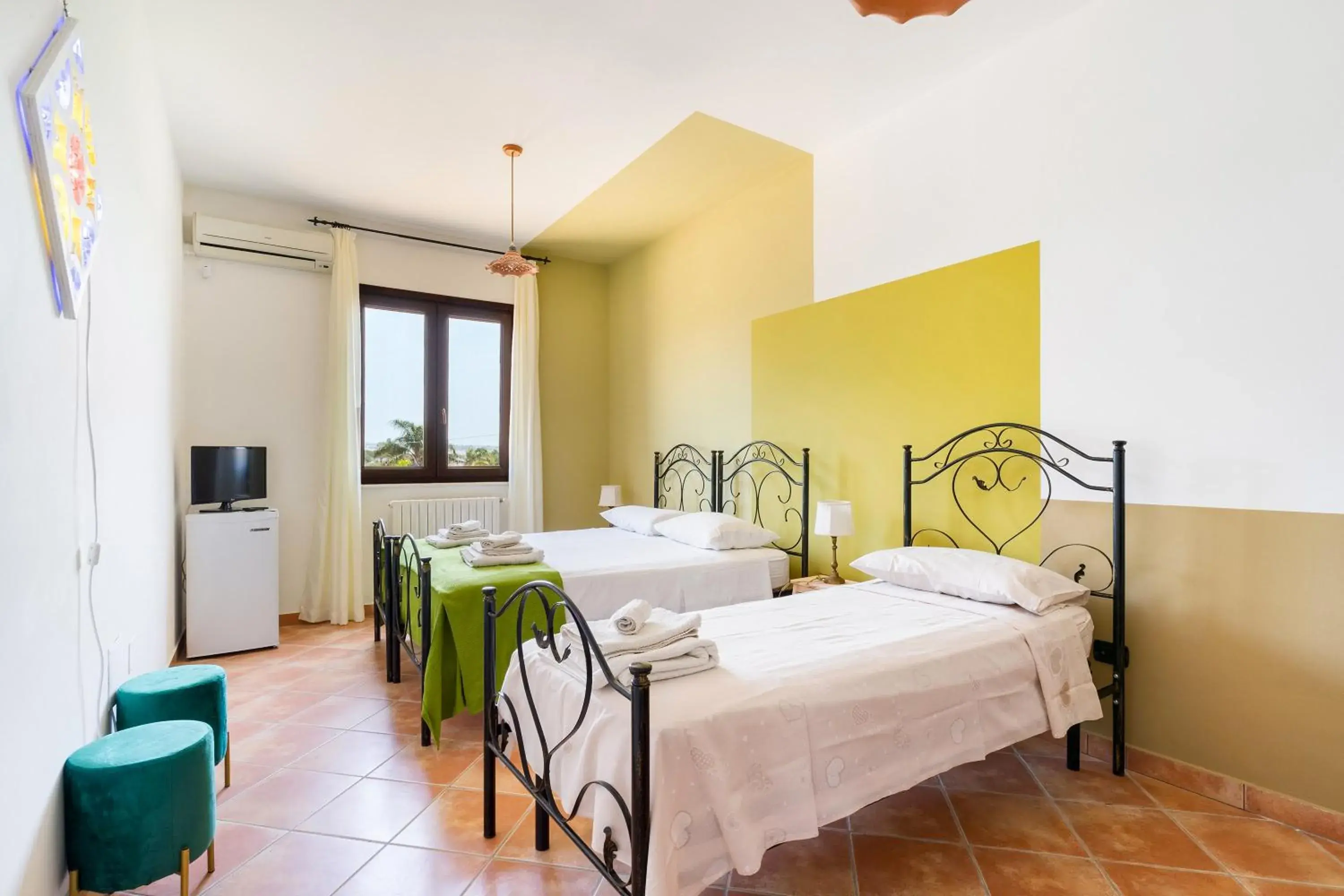 Triple Room with Private Bathroom in B&B Rosa Dei Venti Triple Room with Private Bathroom in B&B Rosa Dei Venti