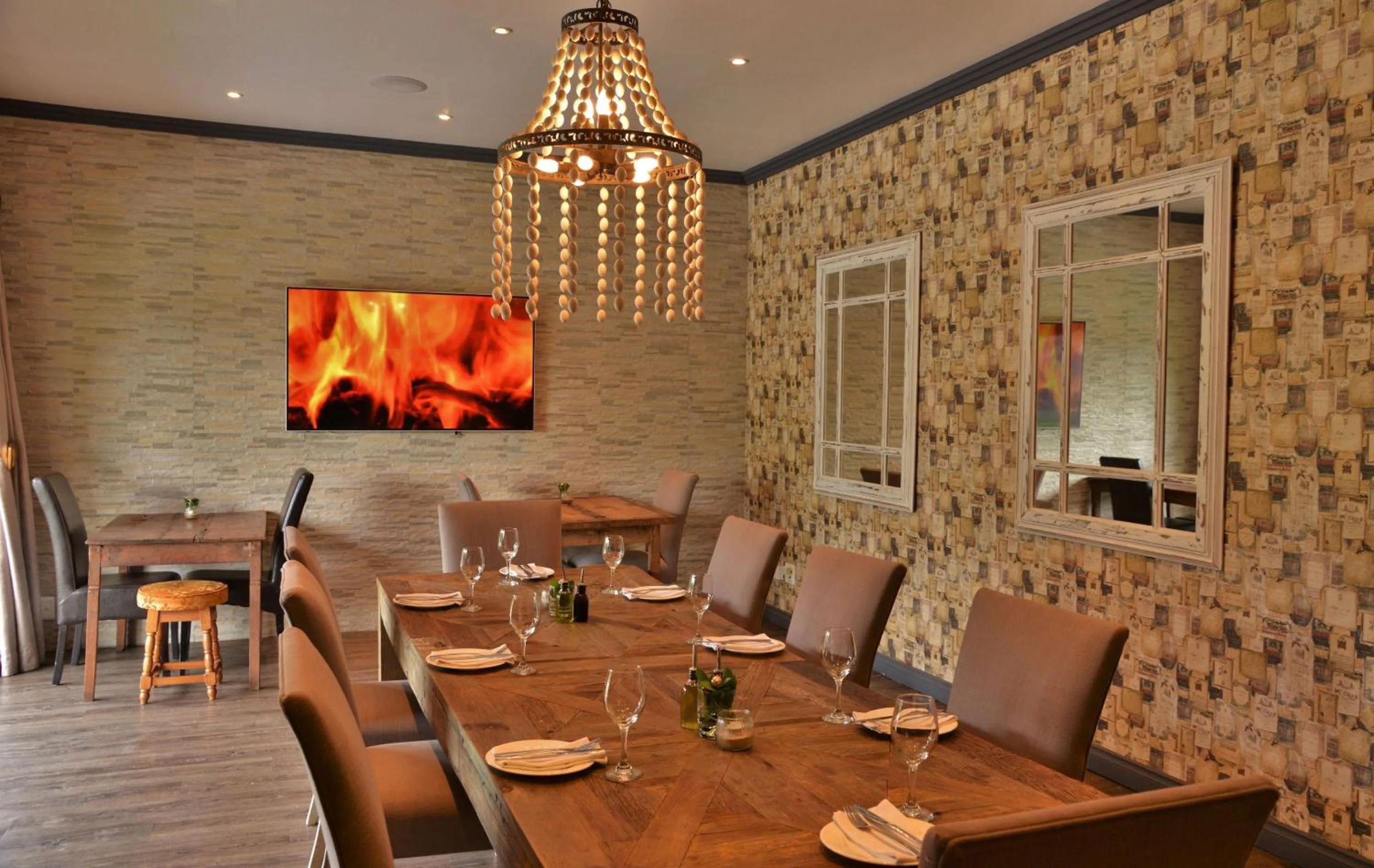 Restaurant/places to eat in Birchwood Hotel and OR Tambo Conference Centre