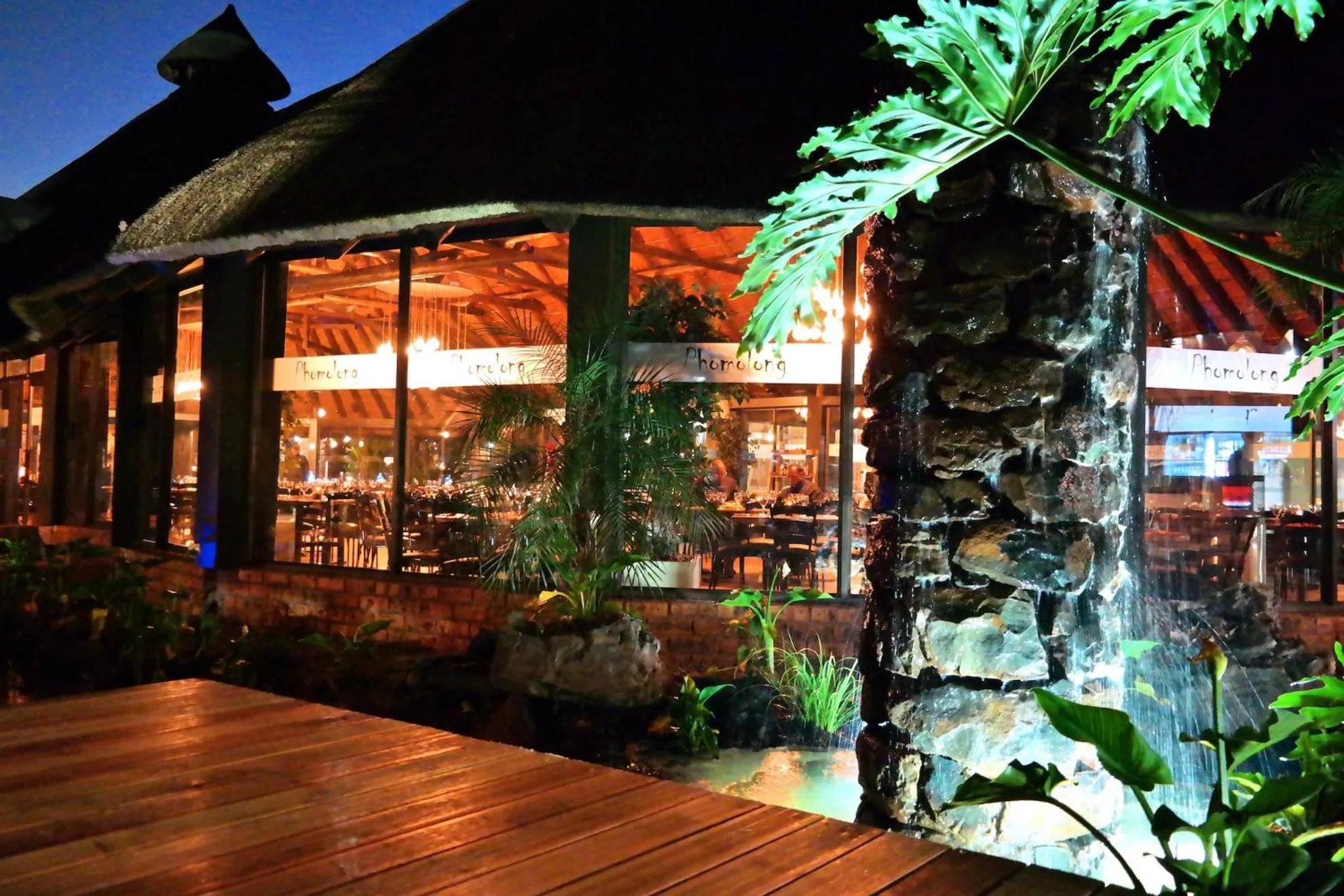 Restaurant/places to eat in Birchwood Hotel and OR Tambo Conference Centre