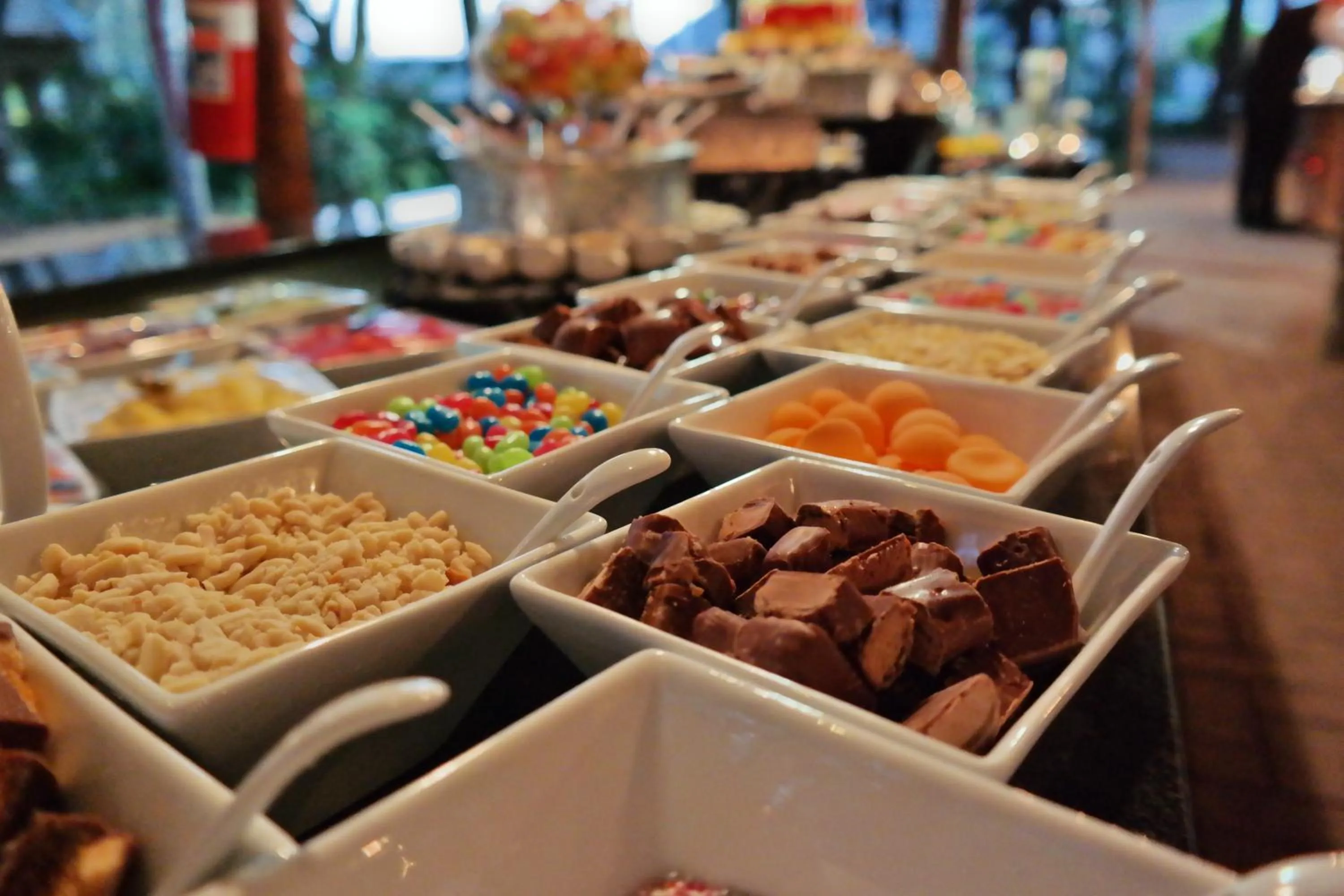 Restaurant/places to eat in Birchwood Hotel and OR Tambo Conference Centre