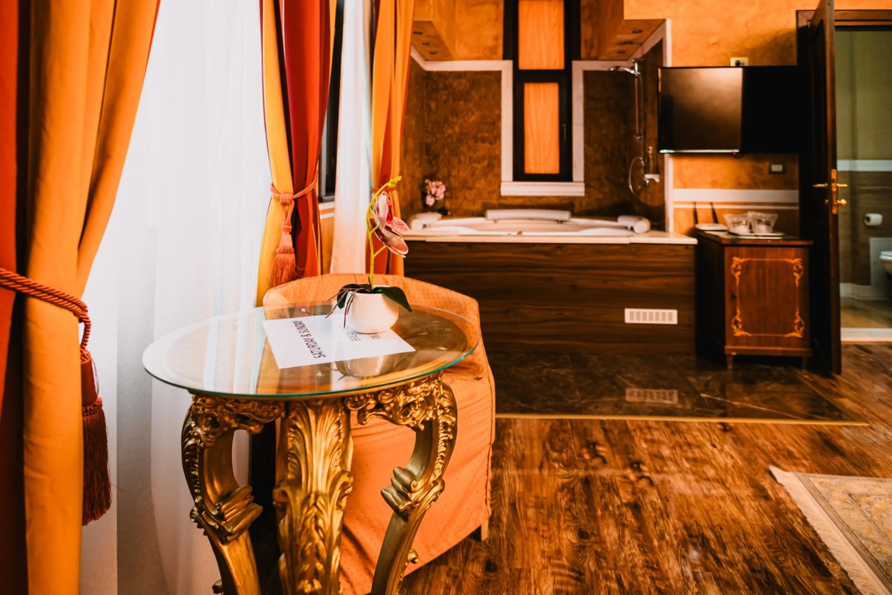 Photo of the whole room in Vigo Hotel