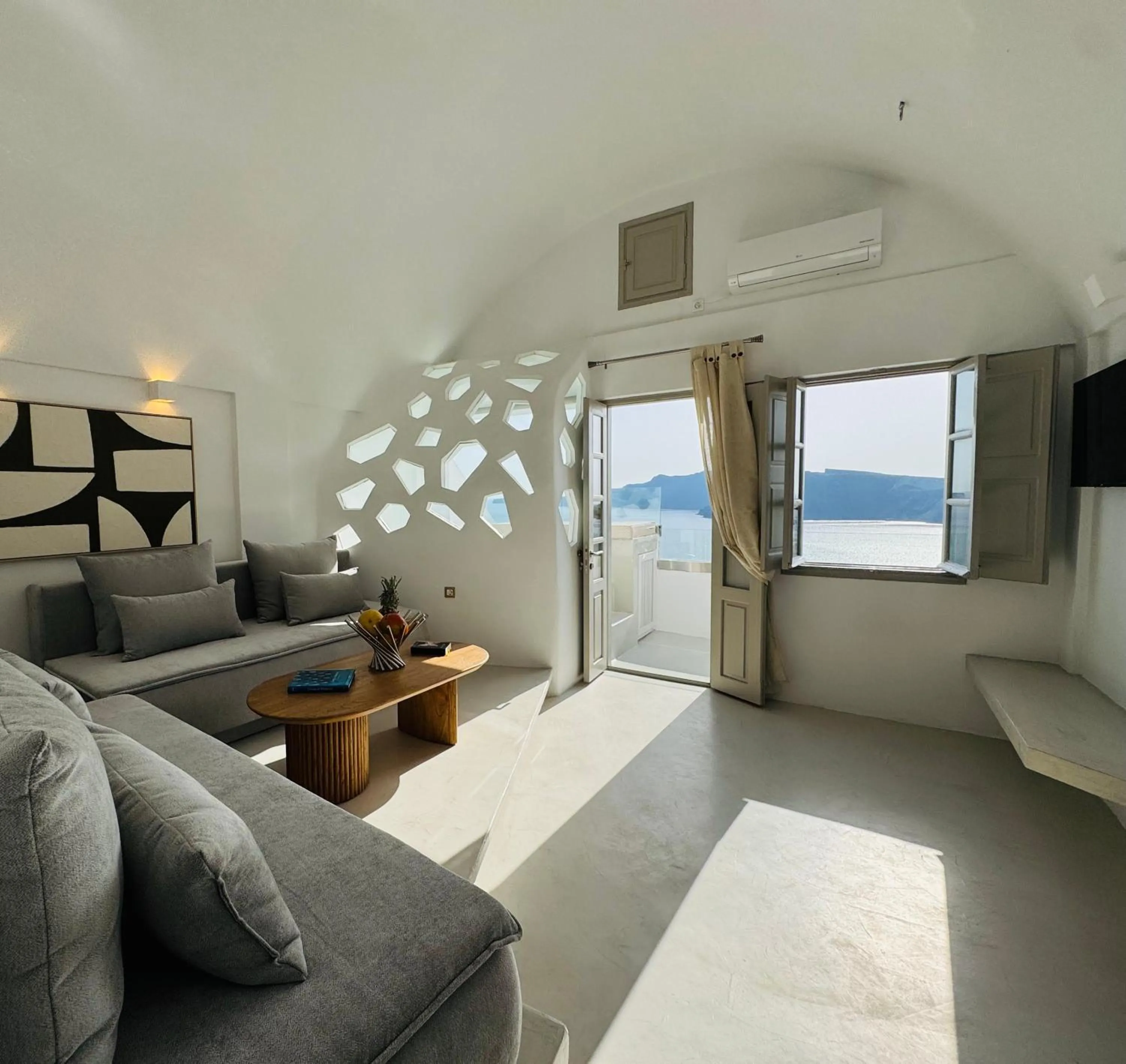 Bed in Kaleidoscope Cave Houses