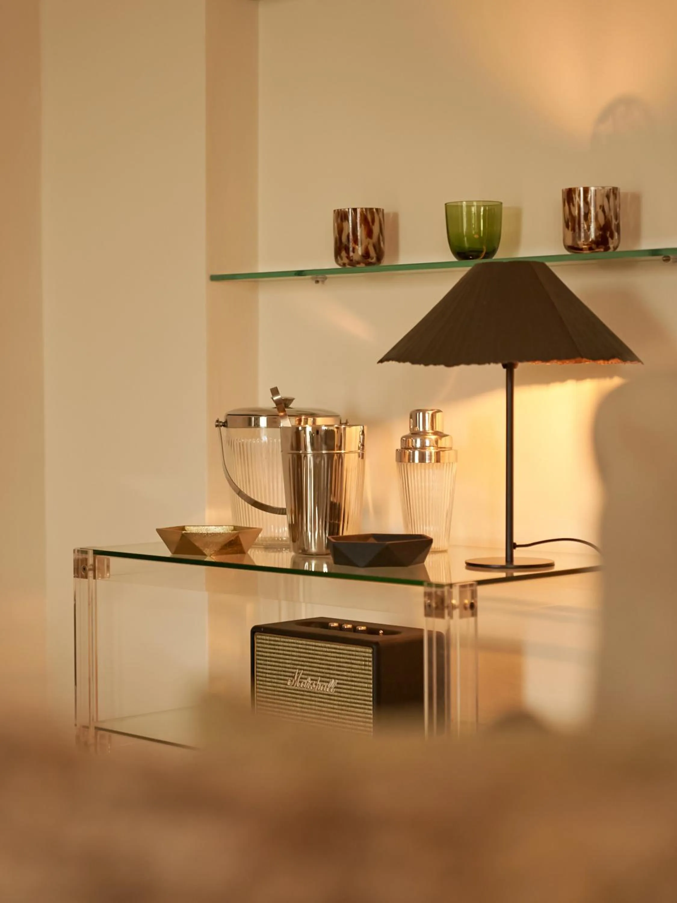 Library in Europa House Apartments