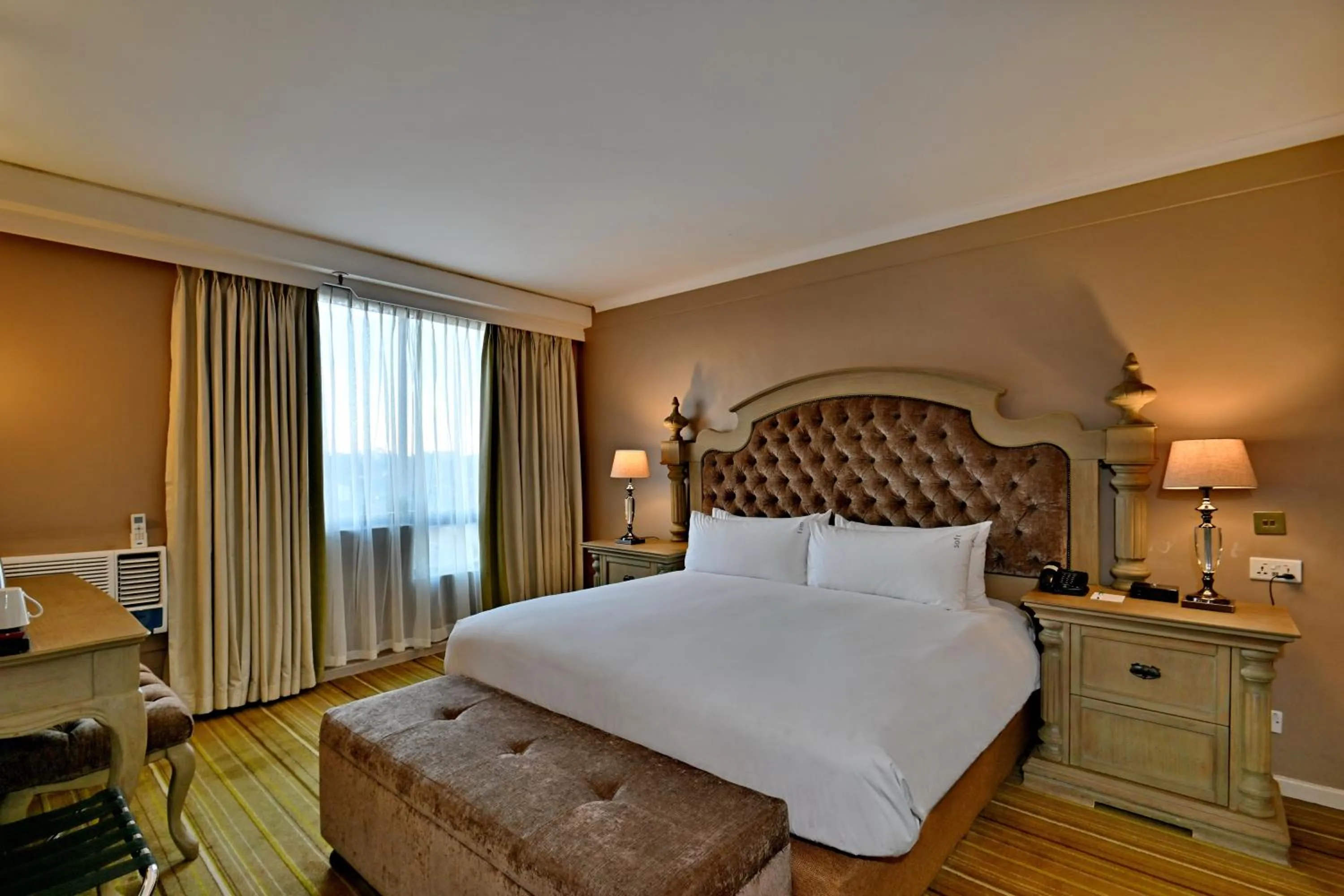 Bedroom, Bed in Holiday Inn - Harare by IHG