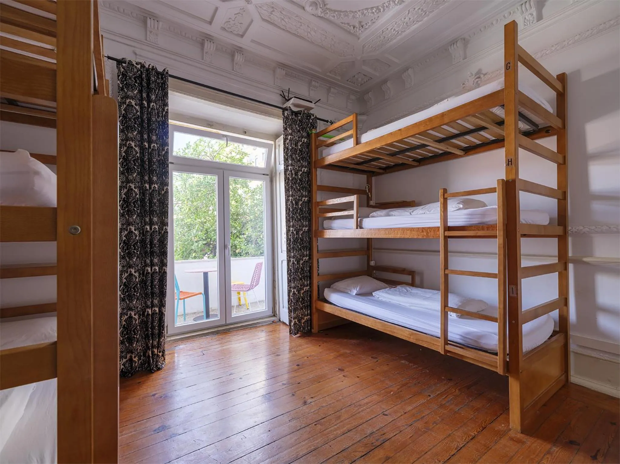 Single Bed in Dormitory Room in Lisbon Chillout Hostel