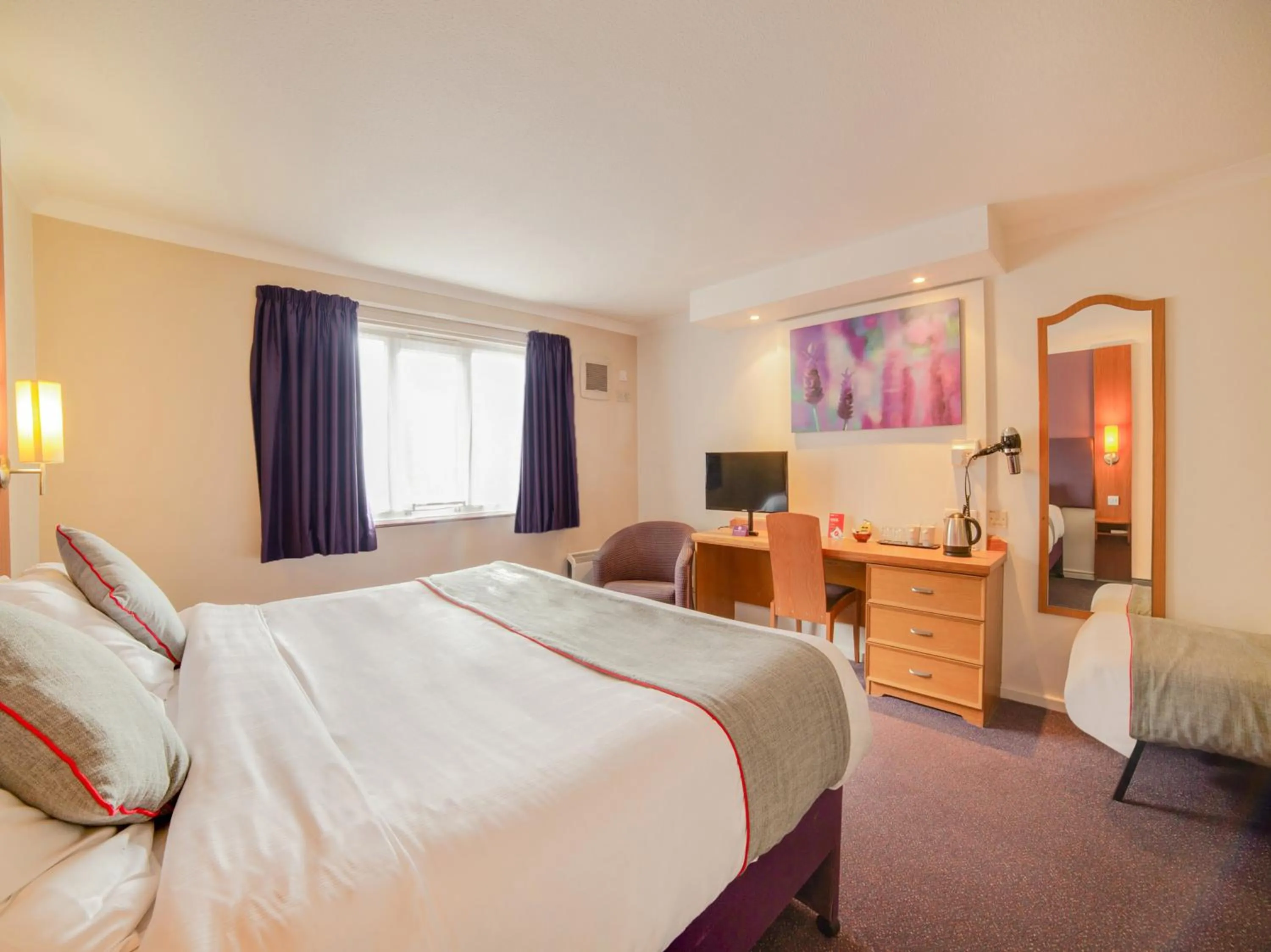 Photo of the whole room in OYO Lakeside Haydock Hotel St Helens