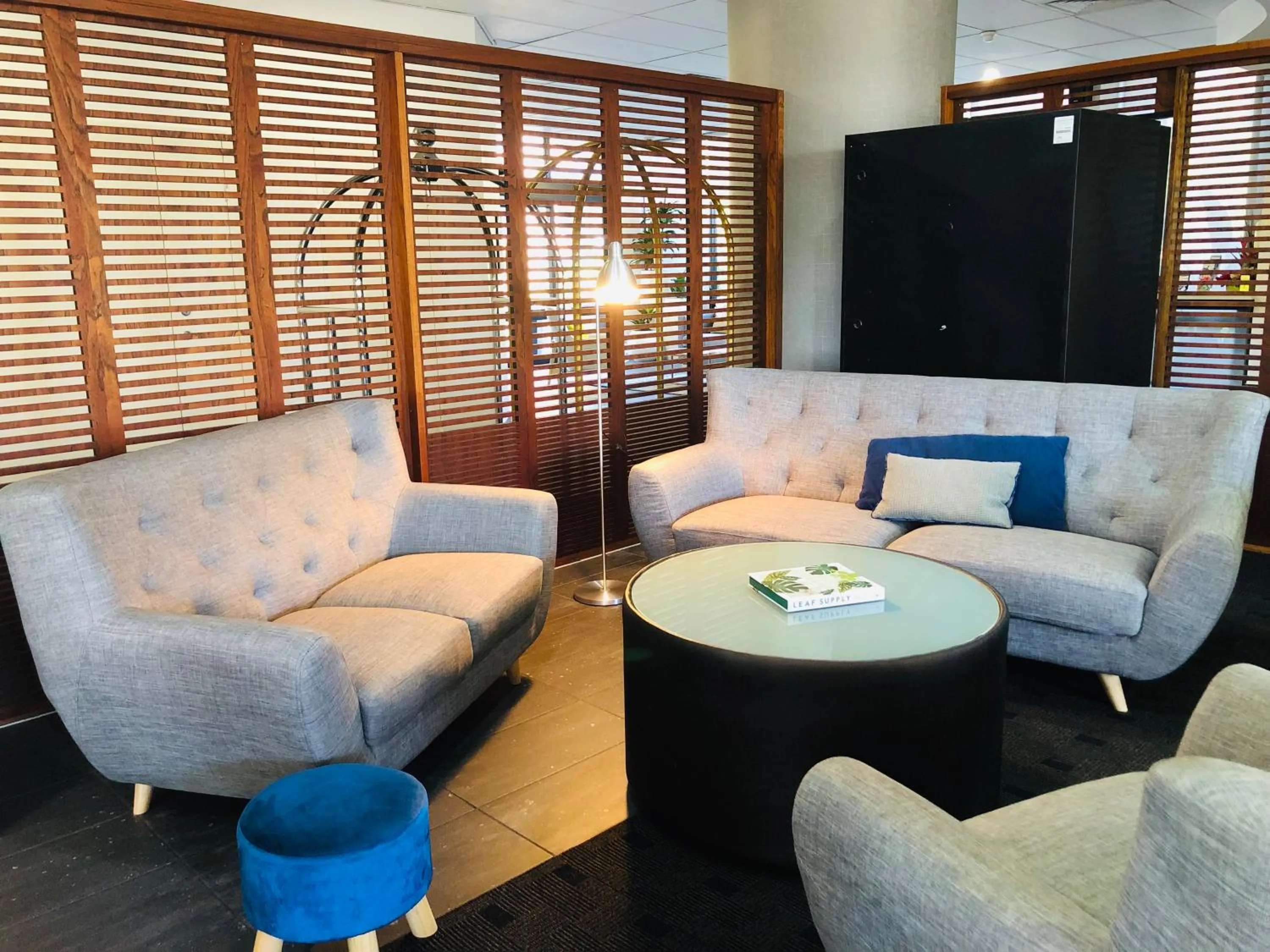 Lounge or bar in Hillcrest Apartment Hotel (formerly Central Hillcrest Apartments)