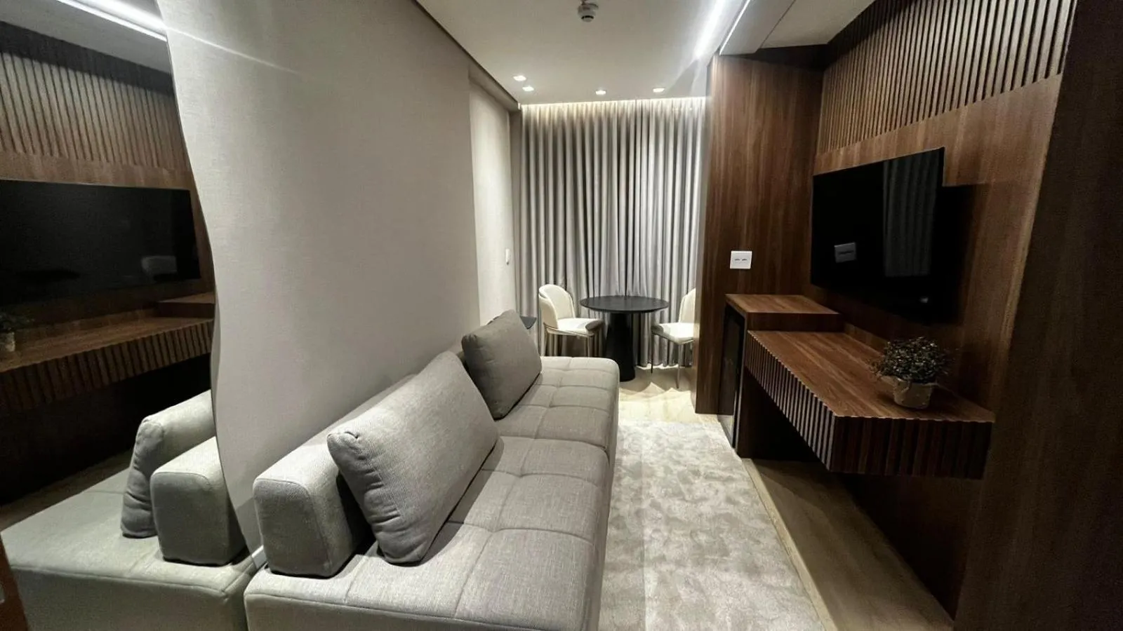 Living room in Hotel Amsterdam Montes Claros