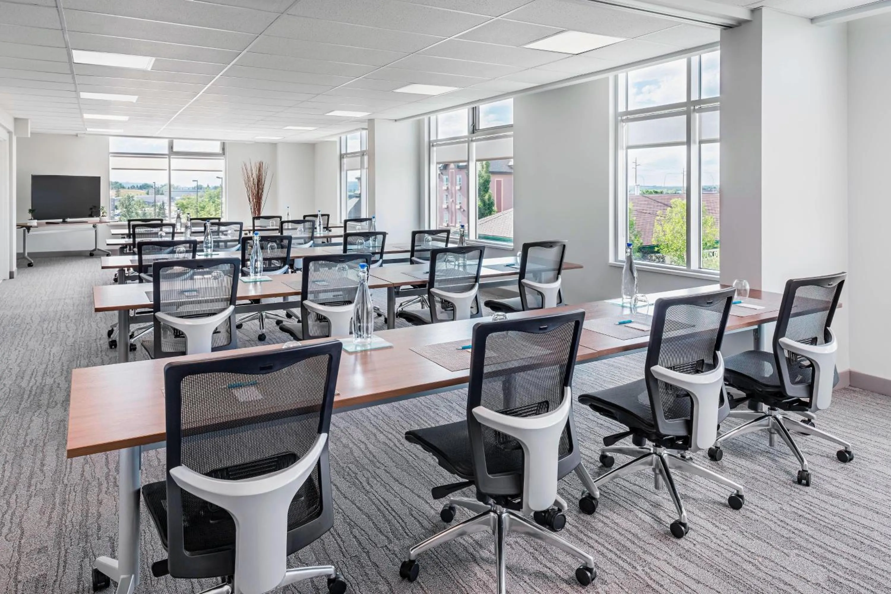 Meeting/conference room in Element Calgary Airport