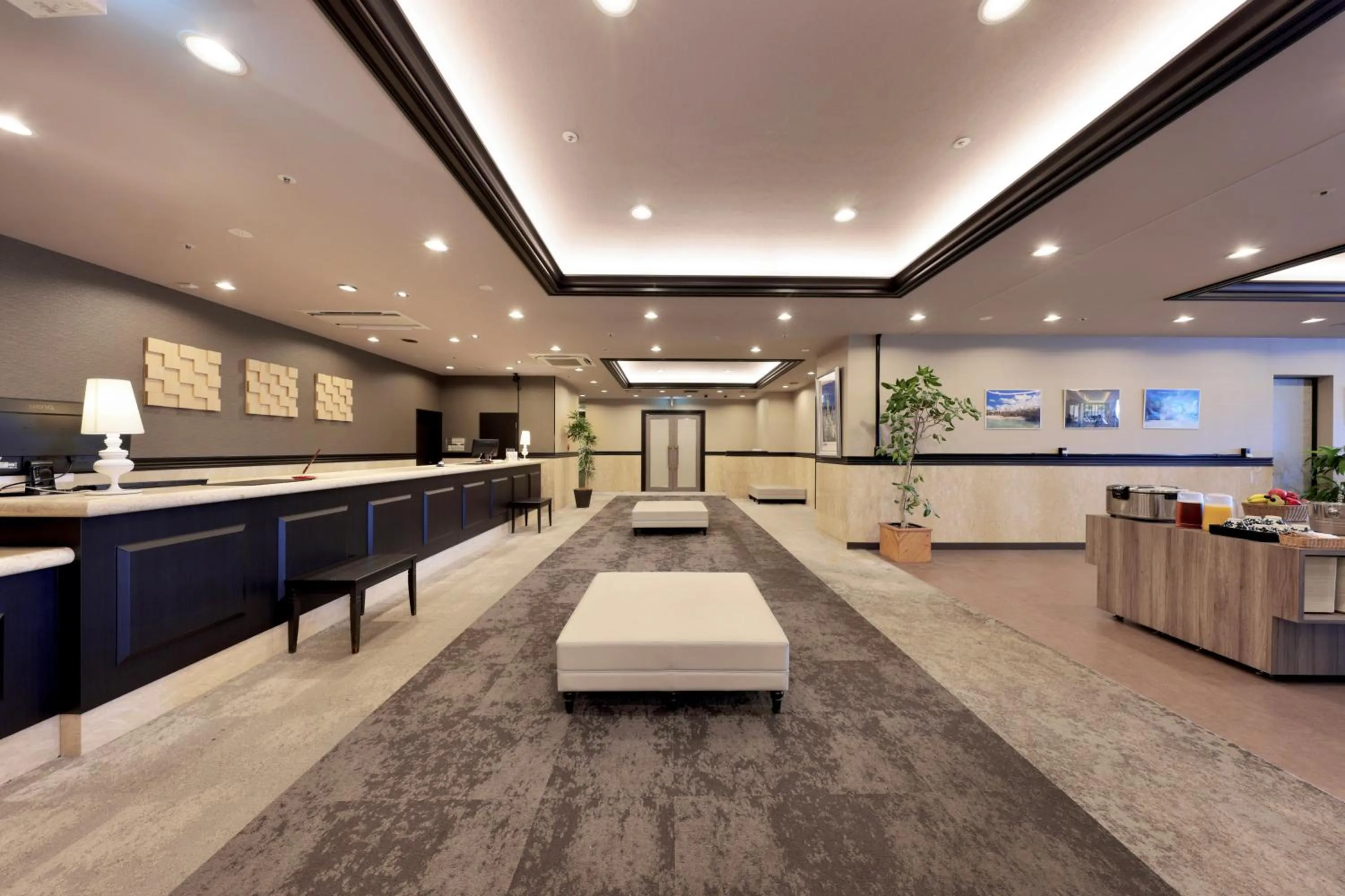 Lobby or reception in Minamisenri Crystal Hotel