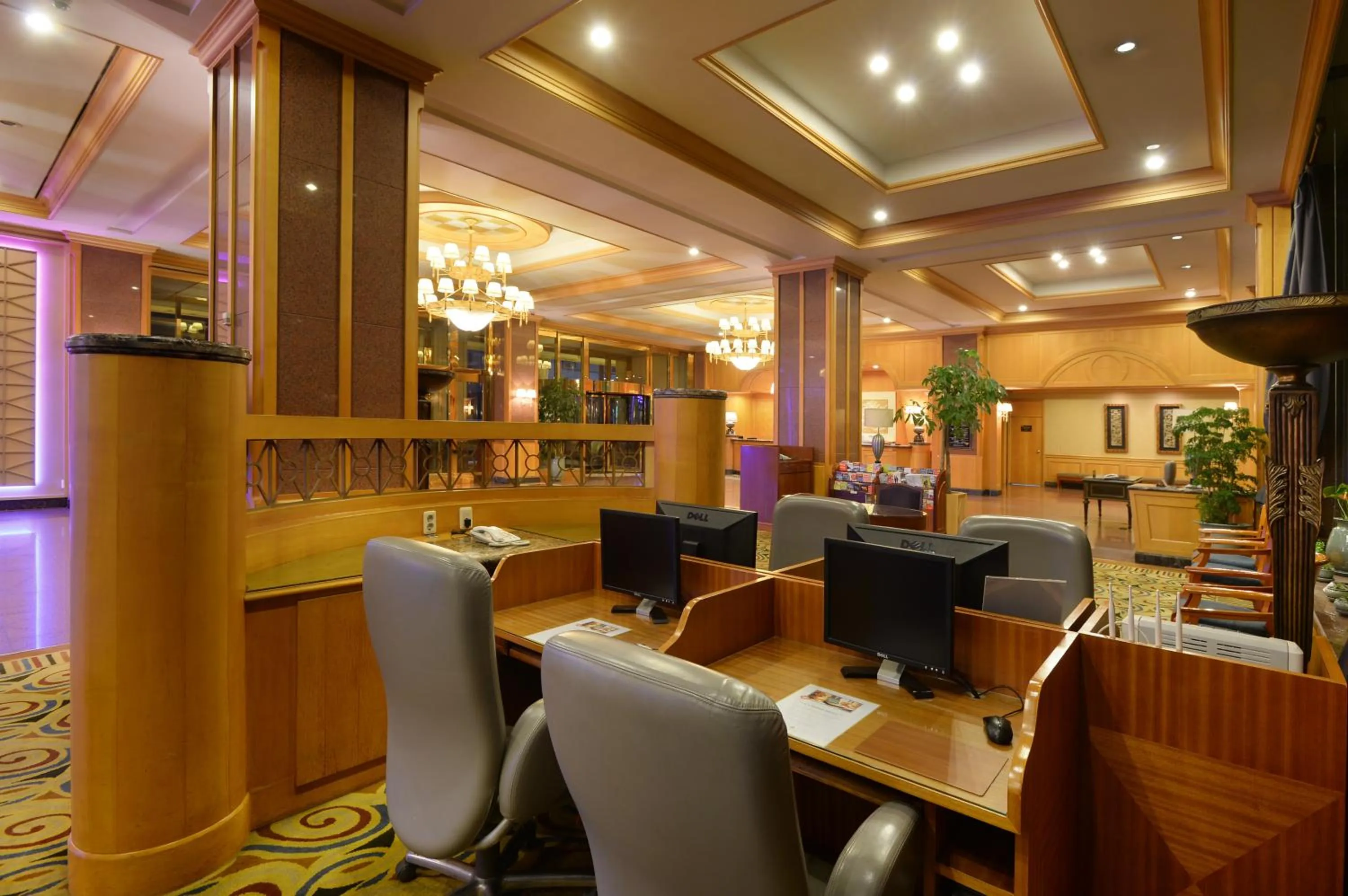 Business facilities in Jeju Oriental Hotel & Casino