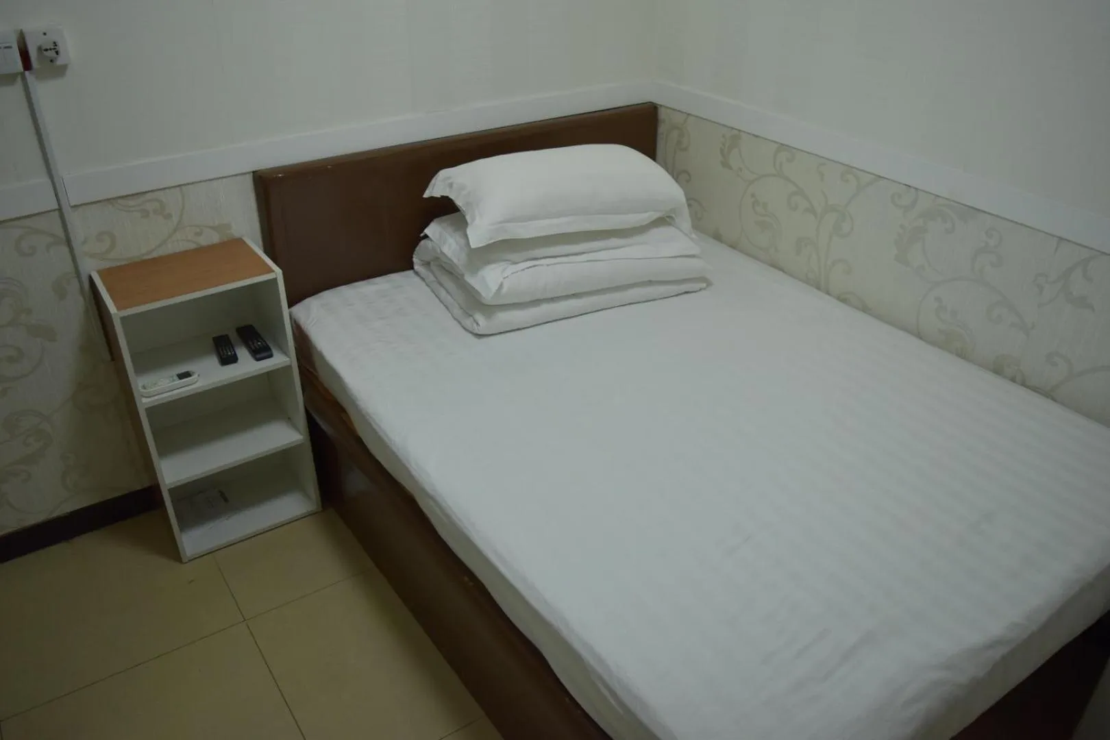 bunk bed, Bed in Astronaut's Hotel