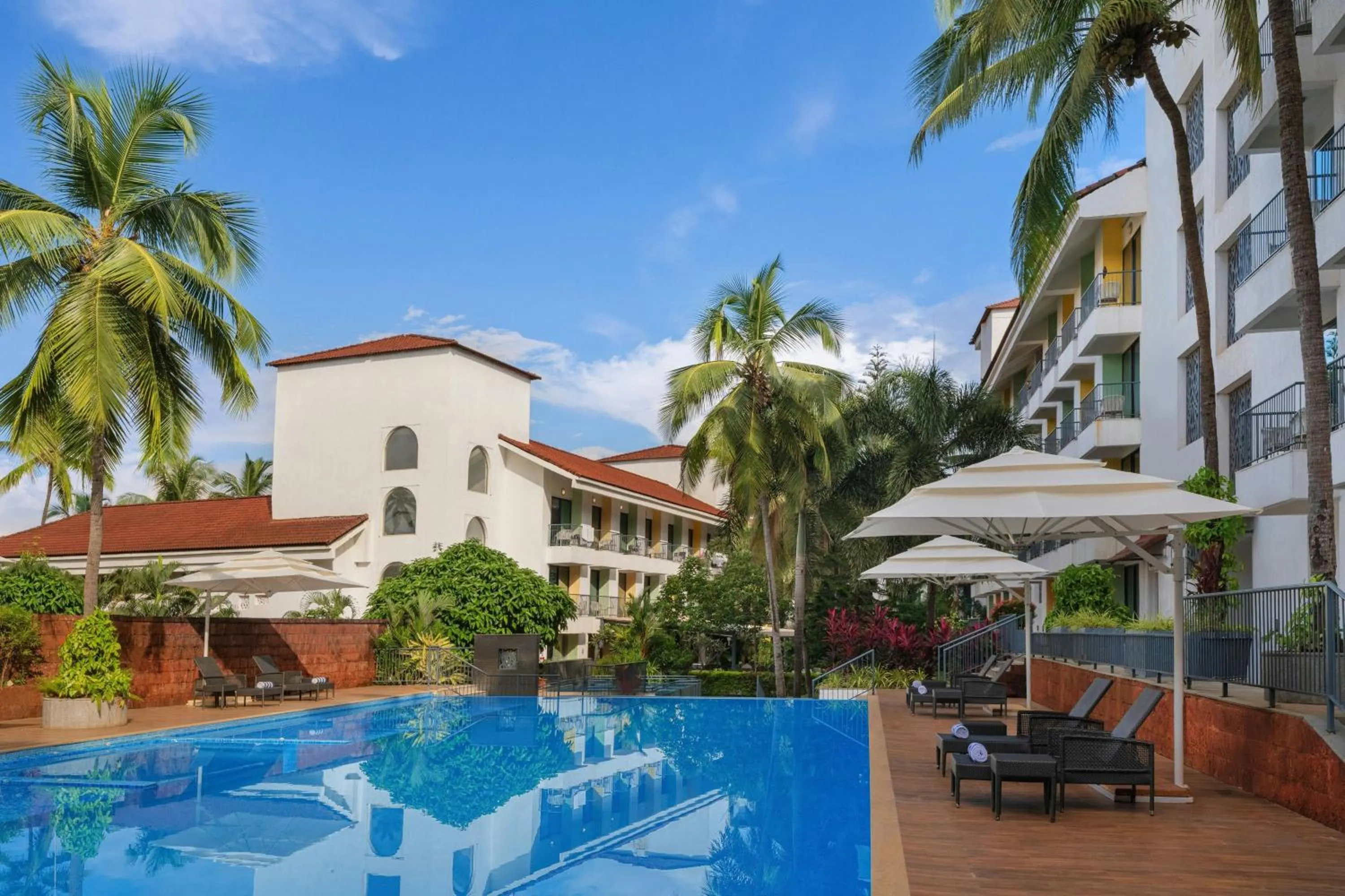 Swimming pool in Fairfield by Marriott Goa Anjuna