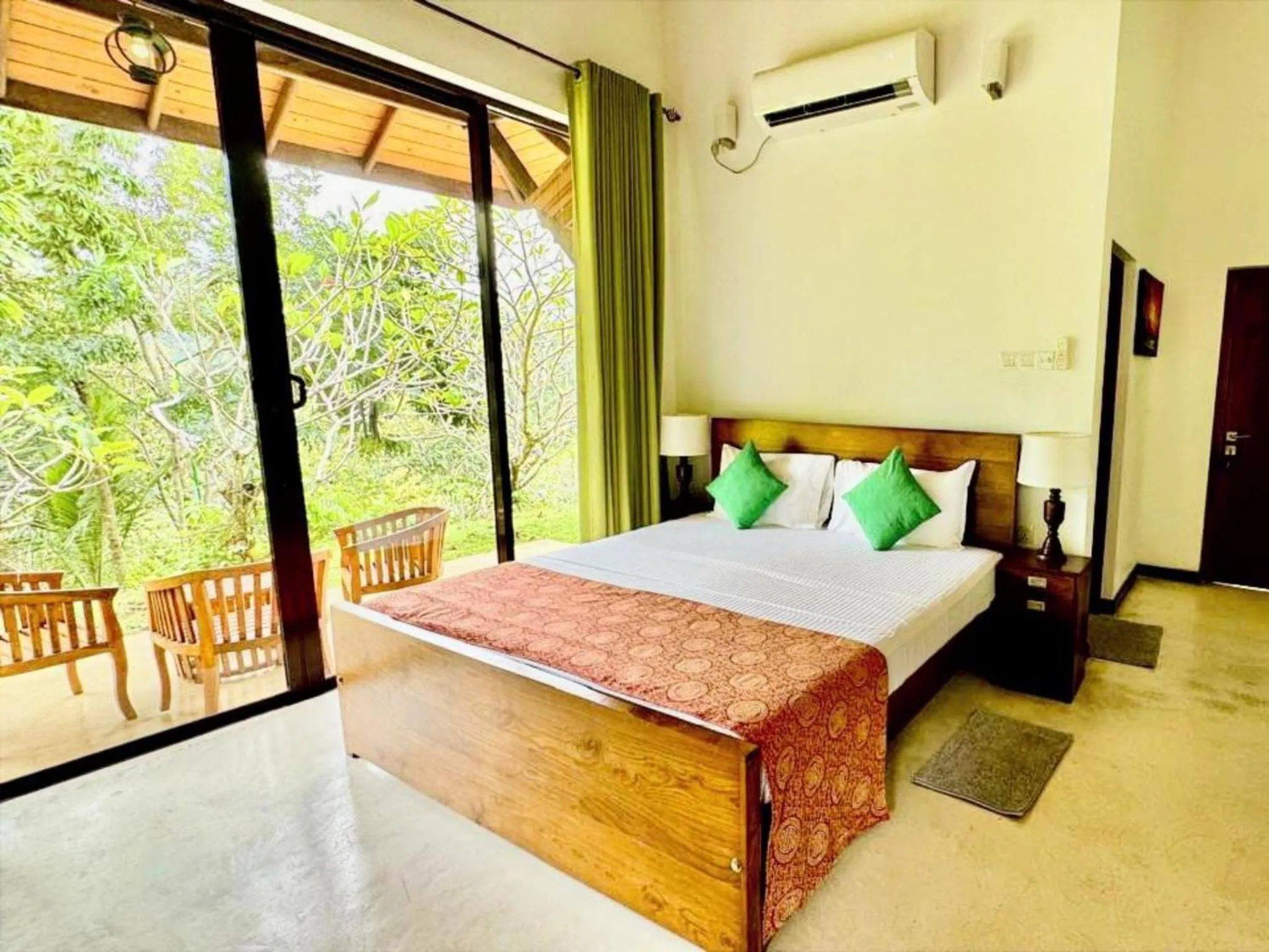 Bed in Aqua Dunhinda Villa