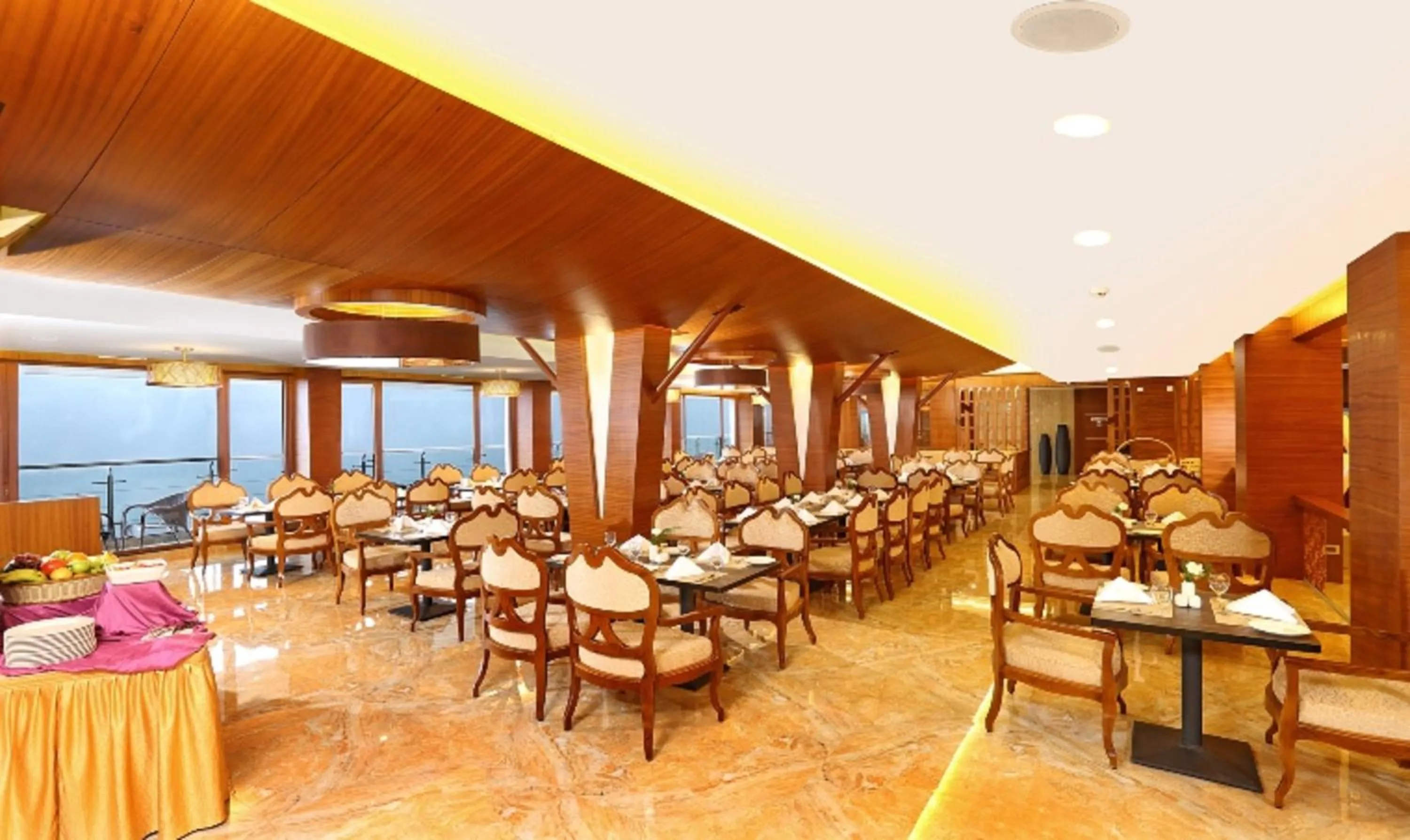 Restaurant/places to eat in Amber Dale Luxury Hotel & Spa, Munnar