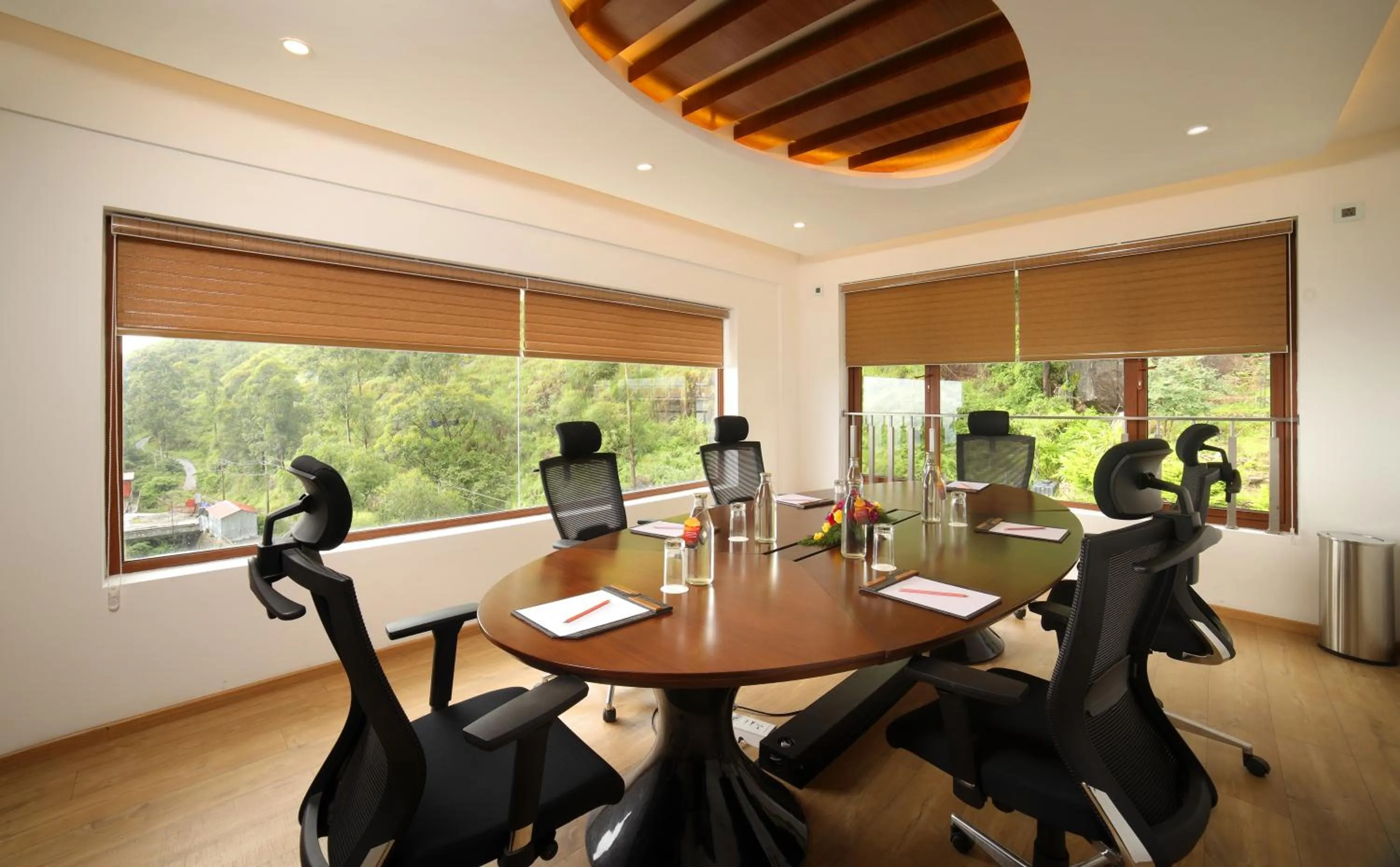 Business facilities in Amber Dale Luxury Hotel & Spa, Munnar