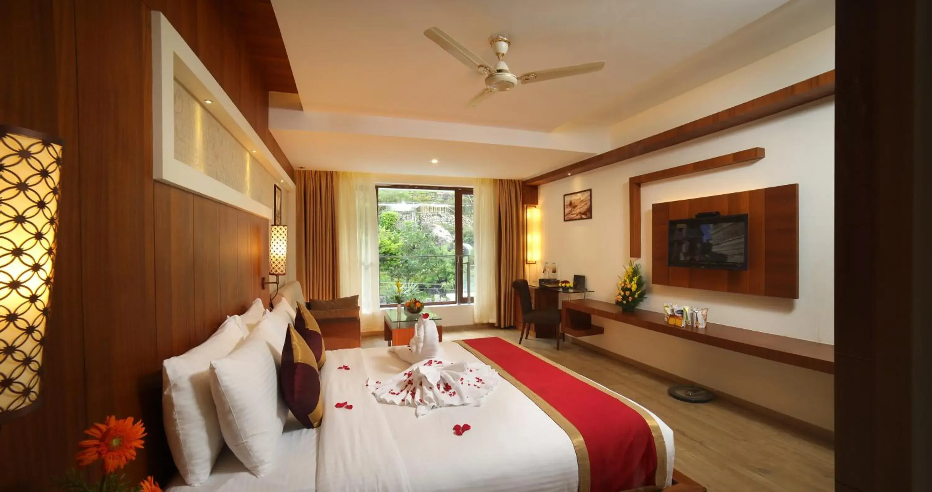 Sarga Superior Room AC in Amber Dale Luxury Hotel & Spa, Munnar Sarga Superior Room AC in Amber Dale Luxury Hotel & Spa, Munnar