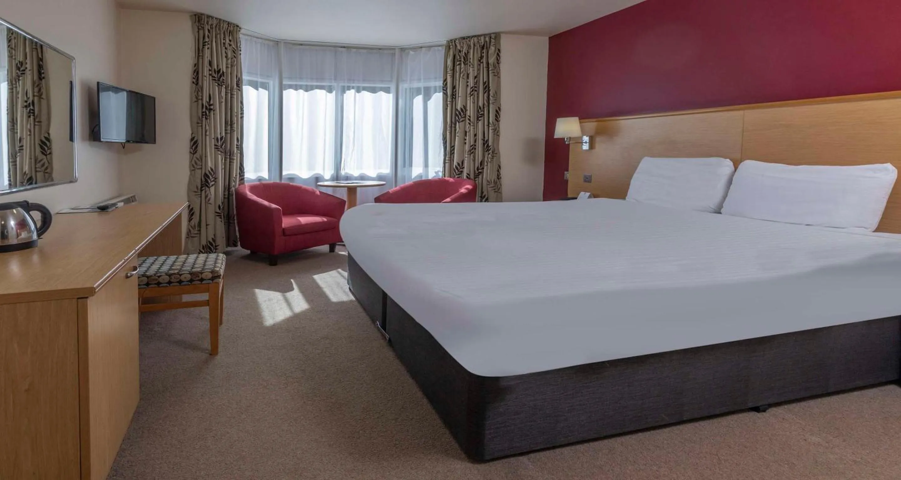 Bedroom, Bed in Best Western The Dartmouth Hotel, Golf & Spa