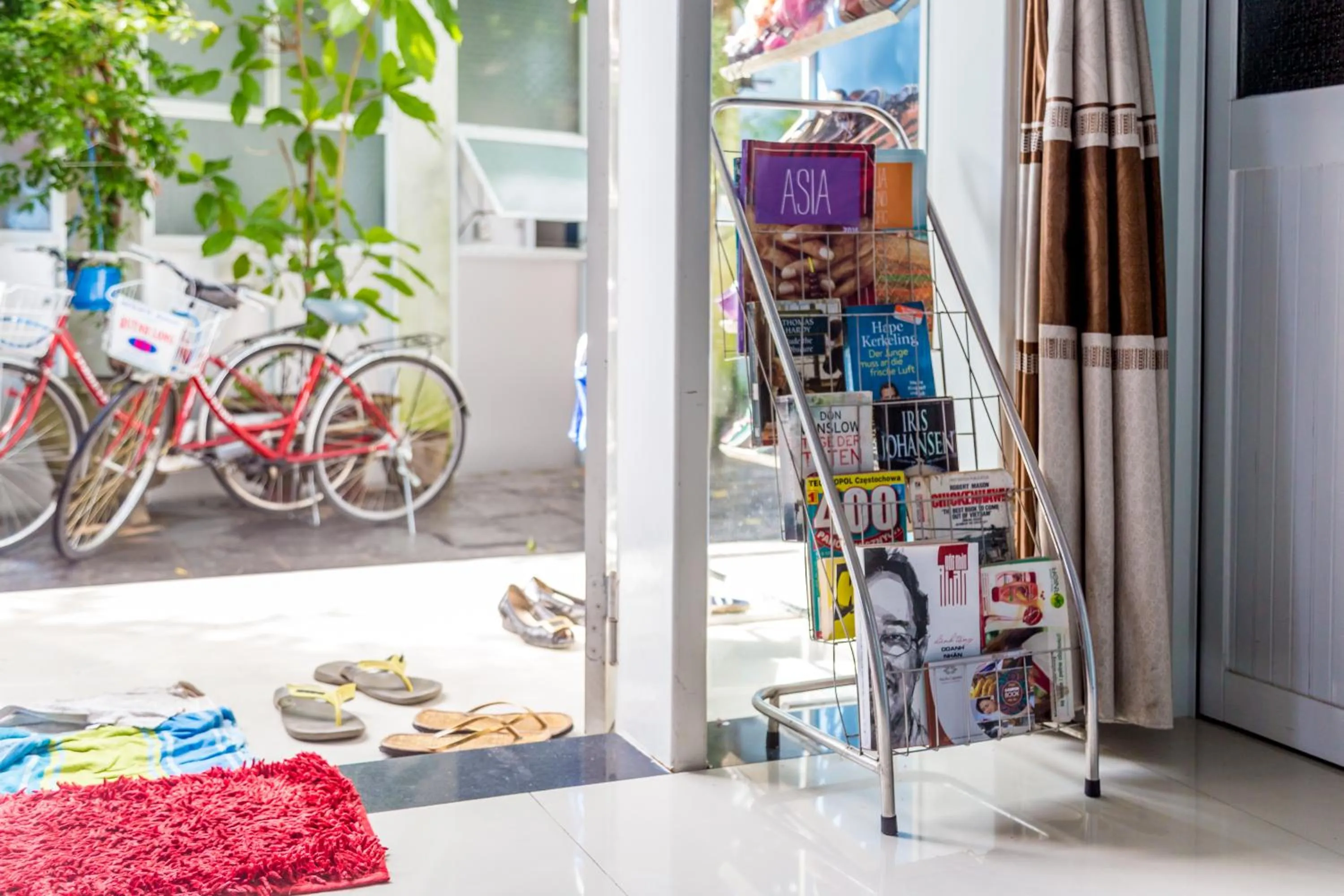 Facade/entrance in Quynh Long Villa