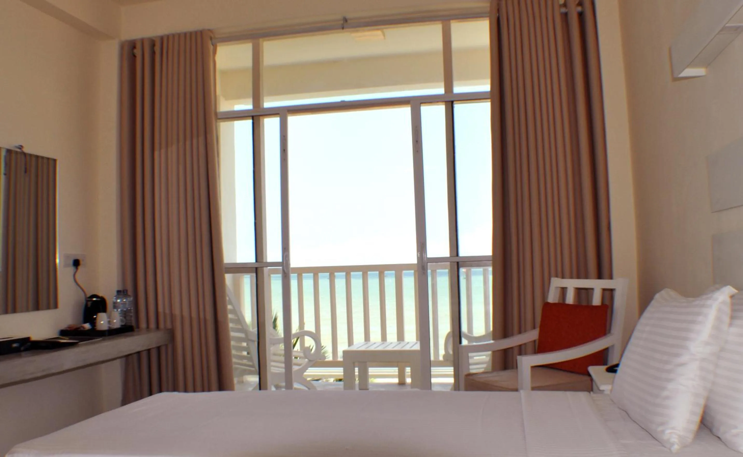 Photo of the whole room, Bed in Beacon Beach Hotel Negombo