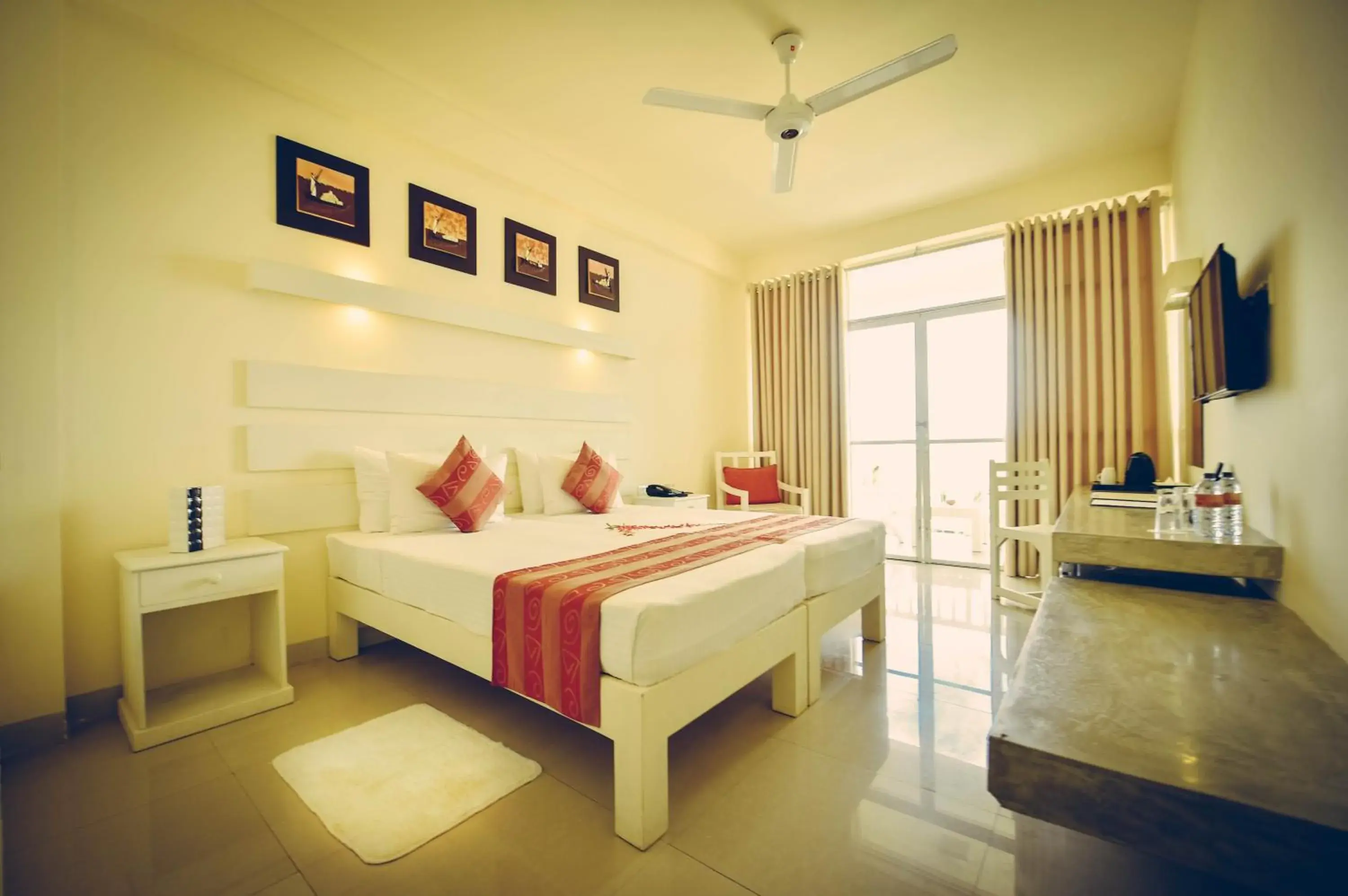 Deluxe Suite - single occupancy in Beacon Beach Hotel Negombo Deluxe Suite - single occupancy in Beacon Beach Hotel Negombo